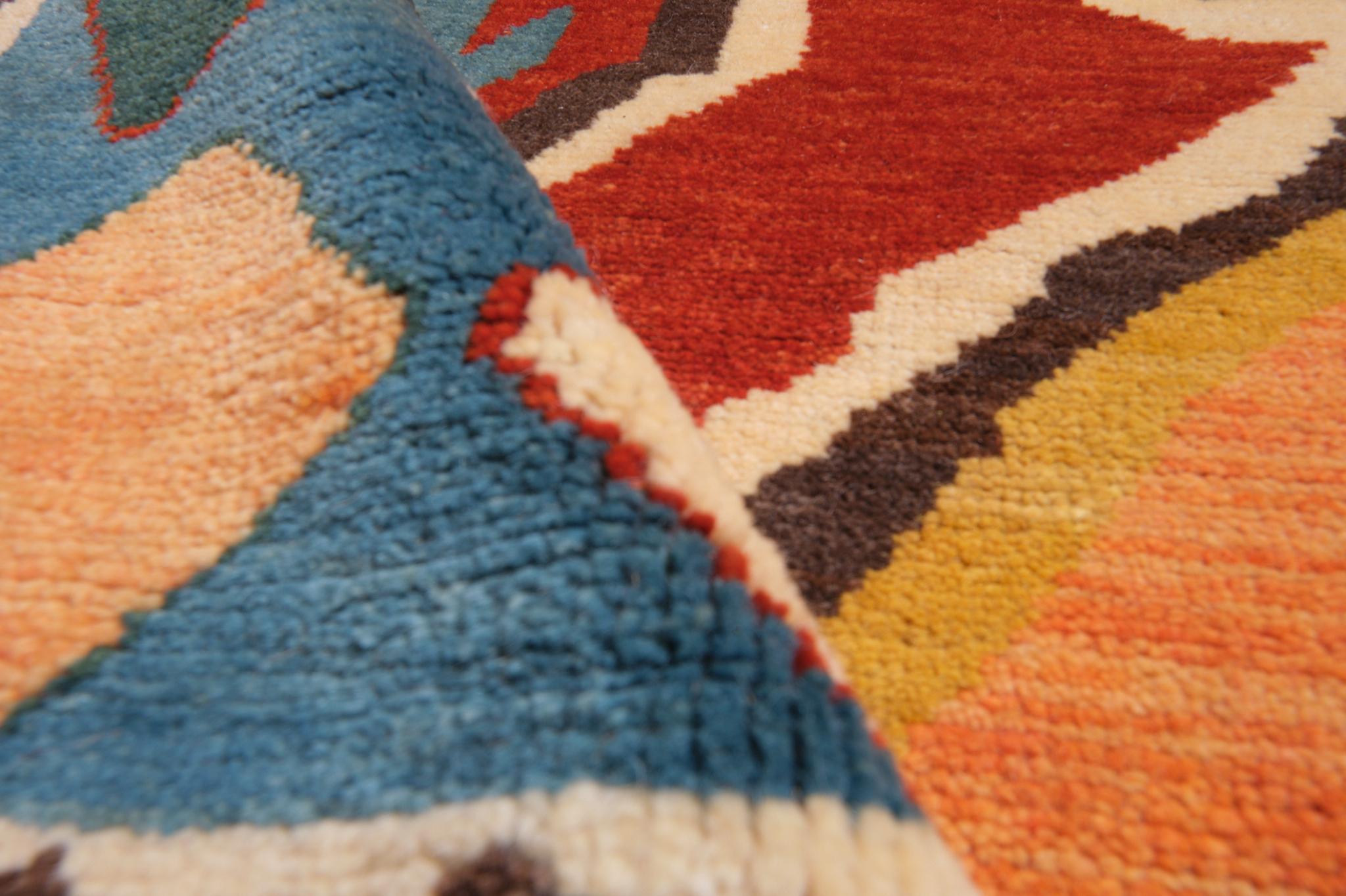 Ararat Rugs Modern Design Gabbeh Rug, Persian Mid-Century Design Natural Dyed In New Condition For Sale In Tokyo, JP