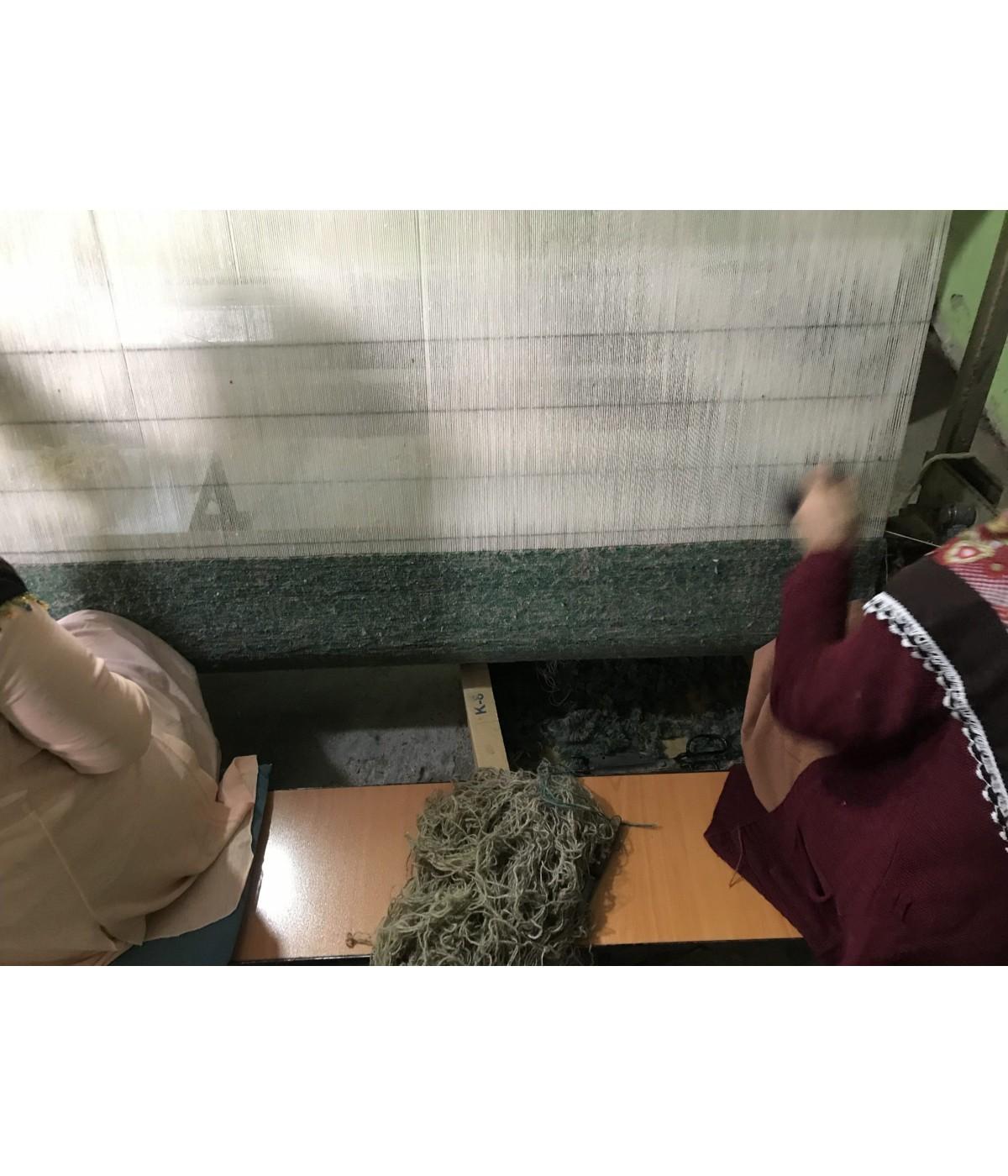 Ararat Rugs Alfombra moderna con diseño geométrico mameluco, alfombra teñida al natural Renacimiento en venta