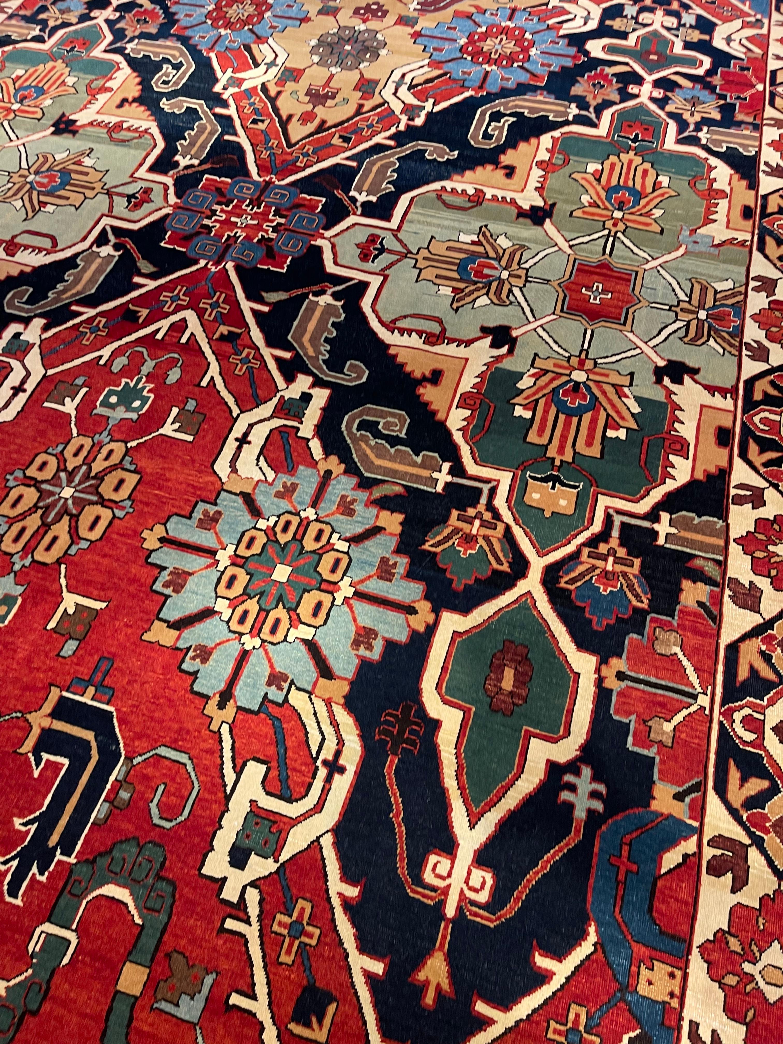 Ararat-Teppich Nigde Teppich - Antiker Teppich im Kaukasus-Revival-Stil - Naturfarben  im Zustand „Neu“ im Angebot in Tokyo, JP