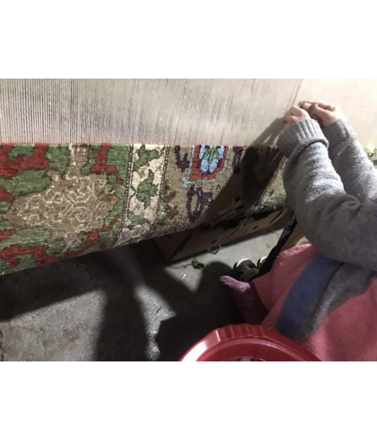 Turc Ararat Rugs Tapis à treillis Palmettes et fleurs Antique Revival Persan Tapis en vente
