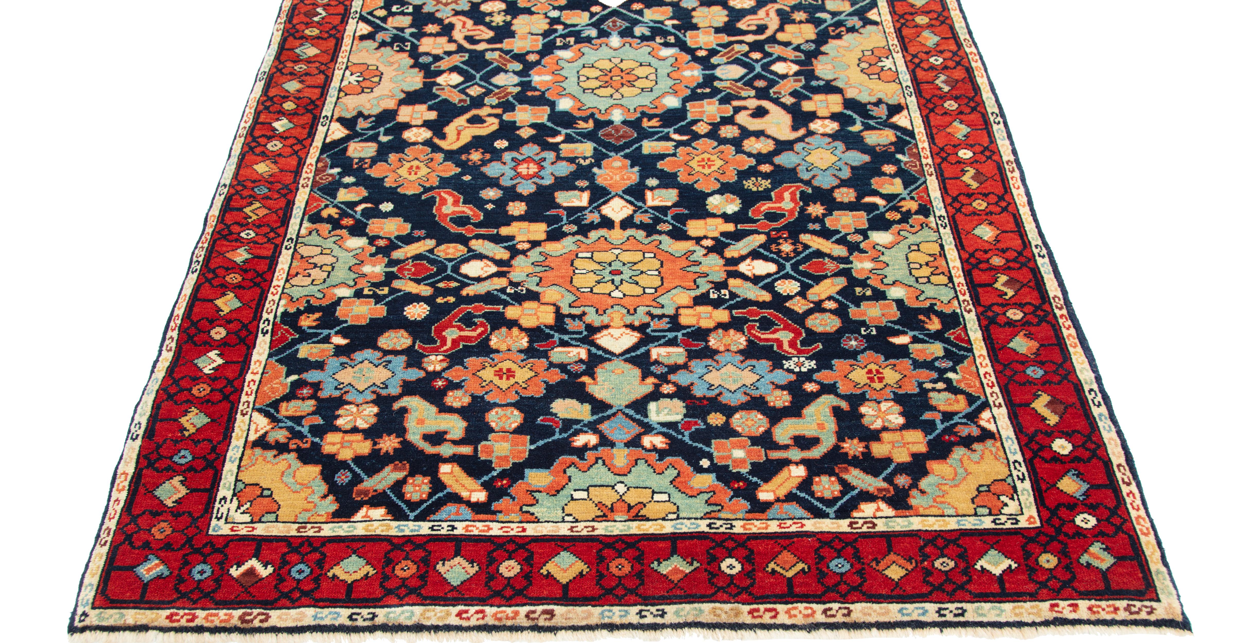 Oushak Tappeto Ararat Palmettes and Flowers Lattice Tappeto antico Persiano Revival in vendita