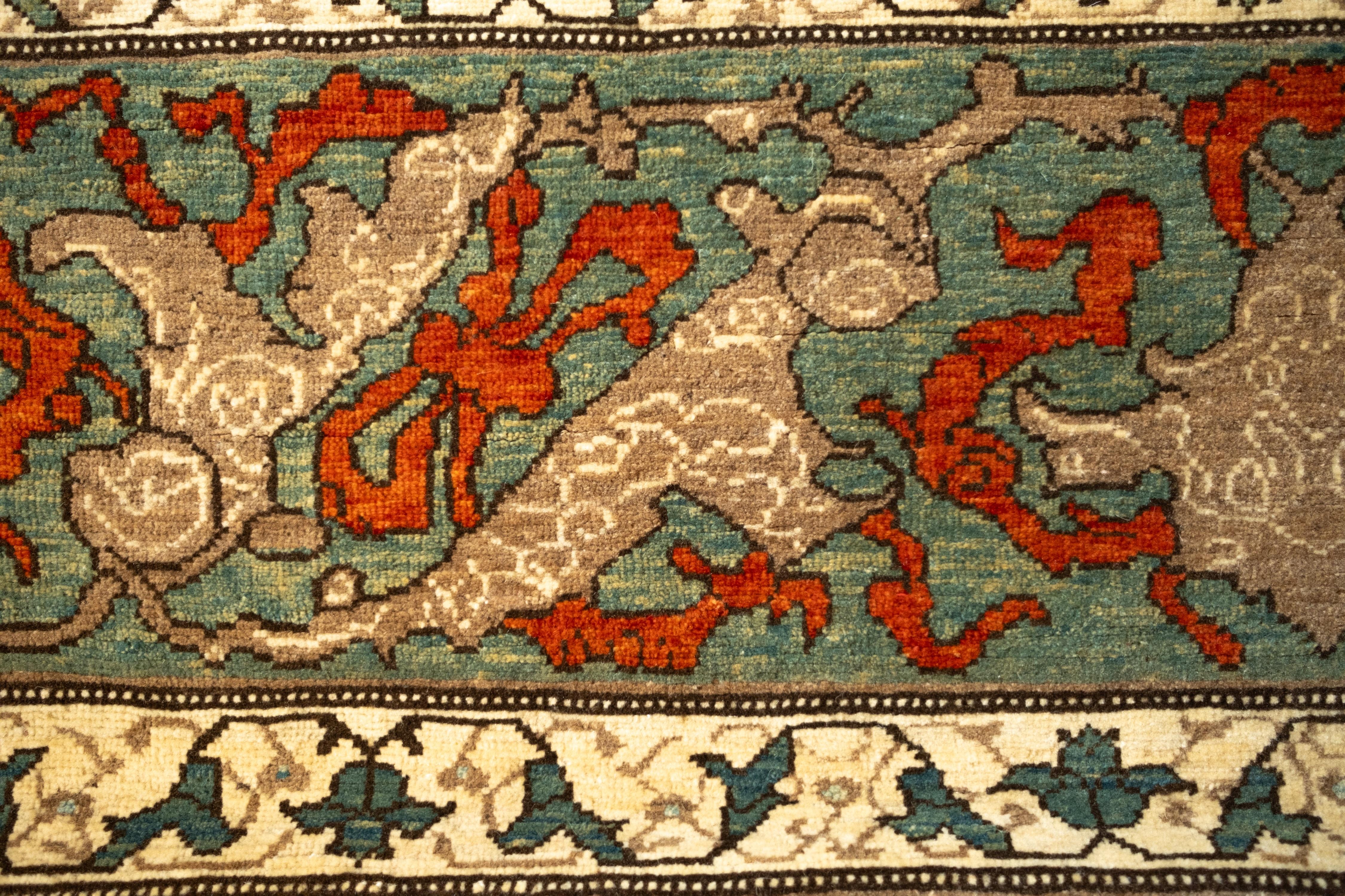 Laine Ararat Rugs Tapis à treillis Palmettes et fleurs Antique Revival Persan Tapis en vente