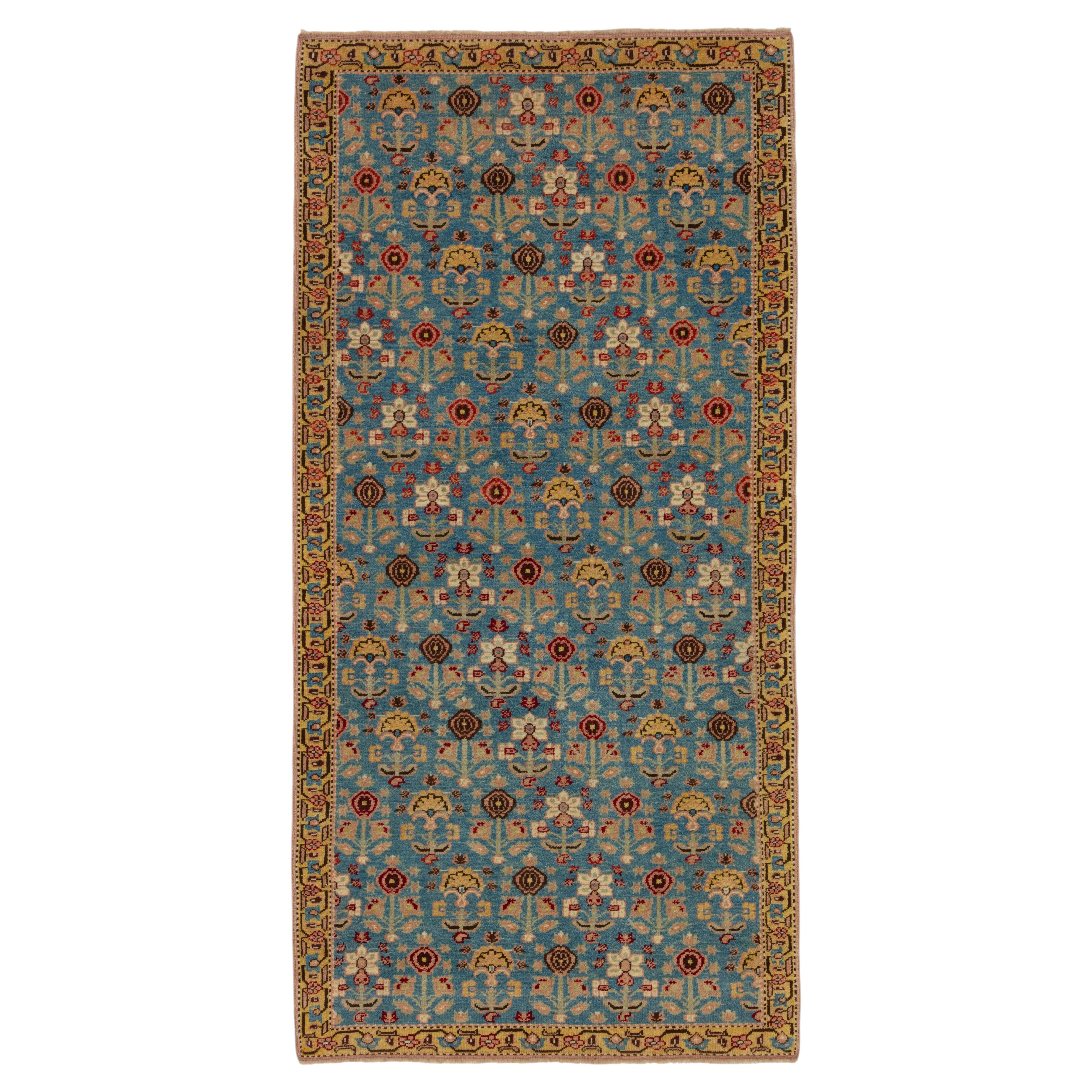 Alfombras Ararat: «Filas de flores», diseño Garrus Joshagan, reedición, teñida con tintes naturales en venta