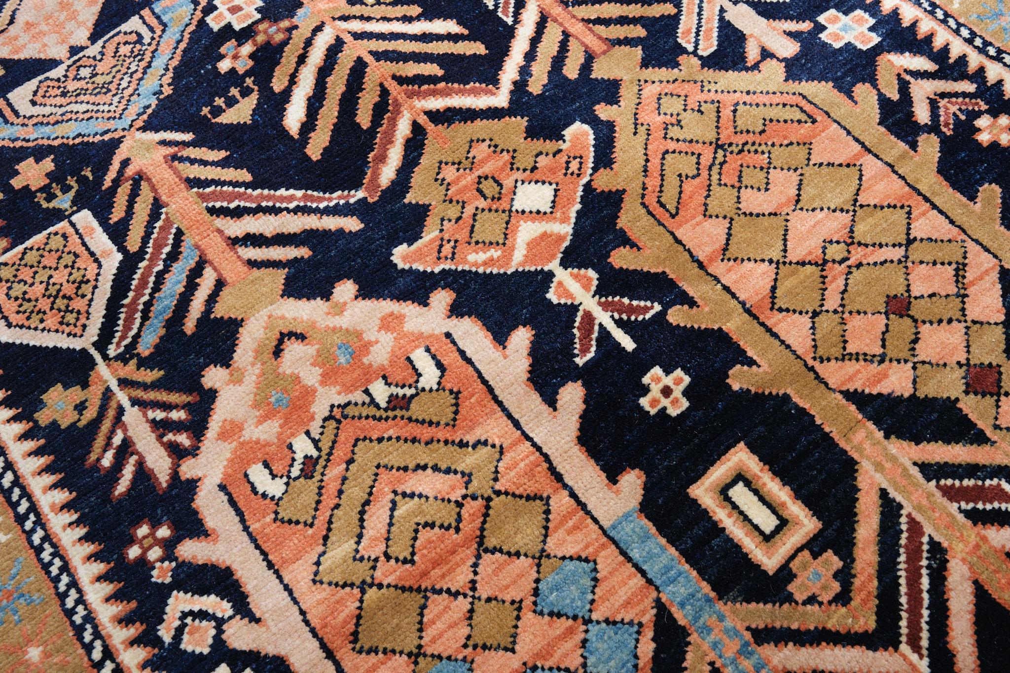Ararat-Teppich Shirvan-Teppich - 19. Jahrhundert Antiker kaukasischer Revival-Teppich mit Naturfarben im Zustand „Neu“ im Angebot in Tokyo, JP