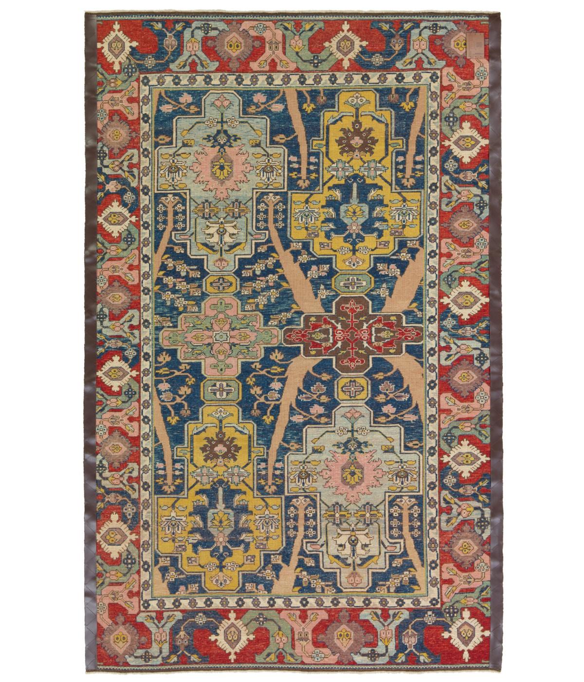 Die Quelle der Teppiche stammt aus dem Buch Orient Star - A Carpet Collection, E. Heinrich Kirchheim, Hali Publications Ltd, 1993 nr.64 und Islamic Carpets, Joseph V. McMullan, Near Eastern Art Research Center Inc, New York 1965 nr.26. Dies ist ein