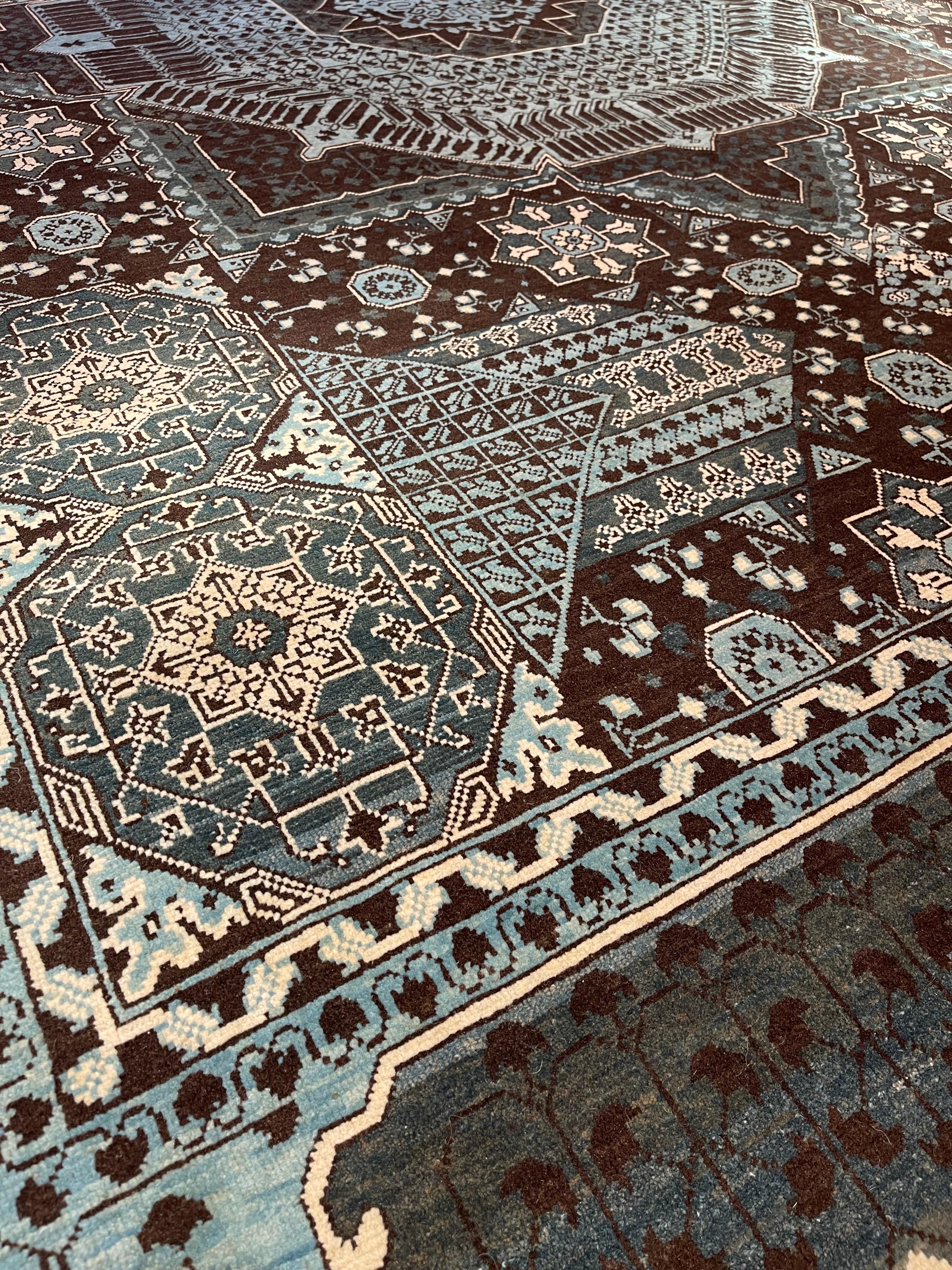 The source of carpet comes from the book how to Rread – Islamic Carpets, Walter B. Denny, The Metropolitan Museum of Art, New York 2014 fig.61,62. The five-star-medallion carpet was designed in the early 16th century by Mamluk Sultane of Cairo,