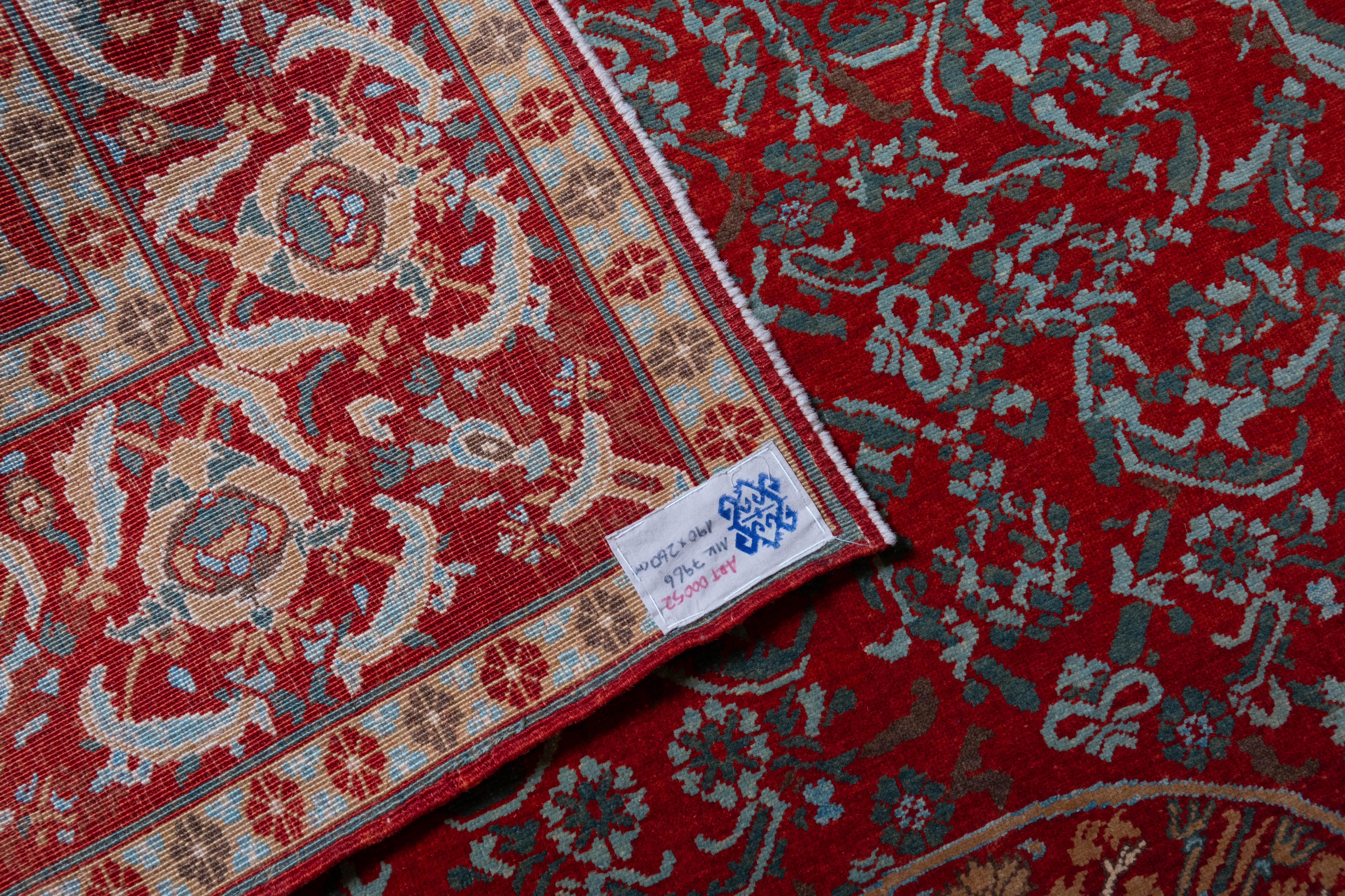 Ararat Teppich Türkischer Hofgewerbe-Teppich Ottoman Revival Teppich Naturfarben (Pflanzlich gefärbt) im Angebot