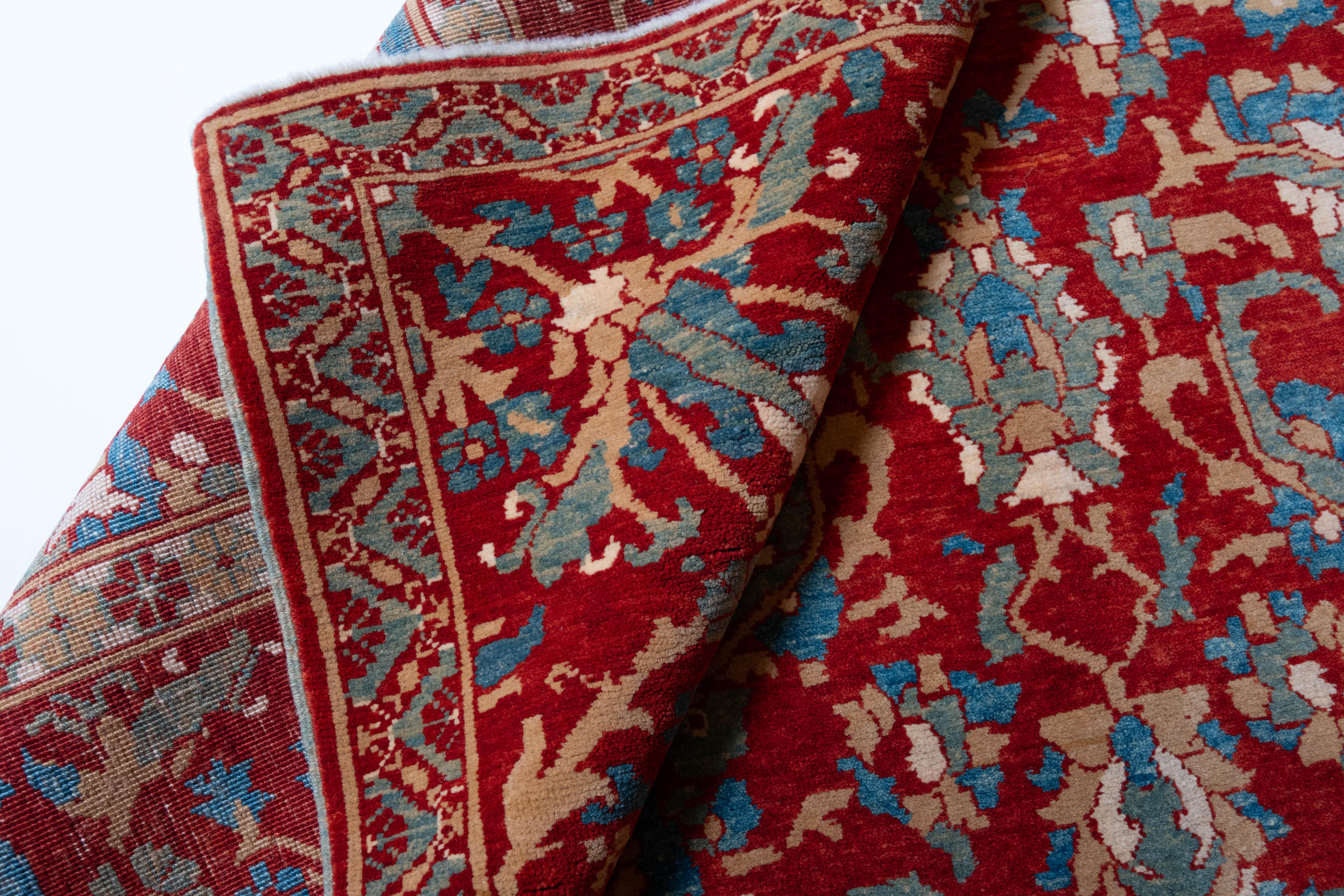 Ararat Teppich Türkischer Hofgewerbe-Teppich Ottoman Revival Teppich Naturfarben im Zustand „Neu“ im Angebot in Tokyo, JP