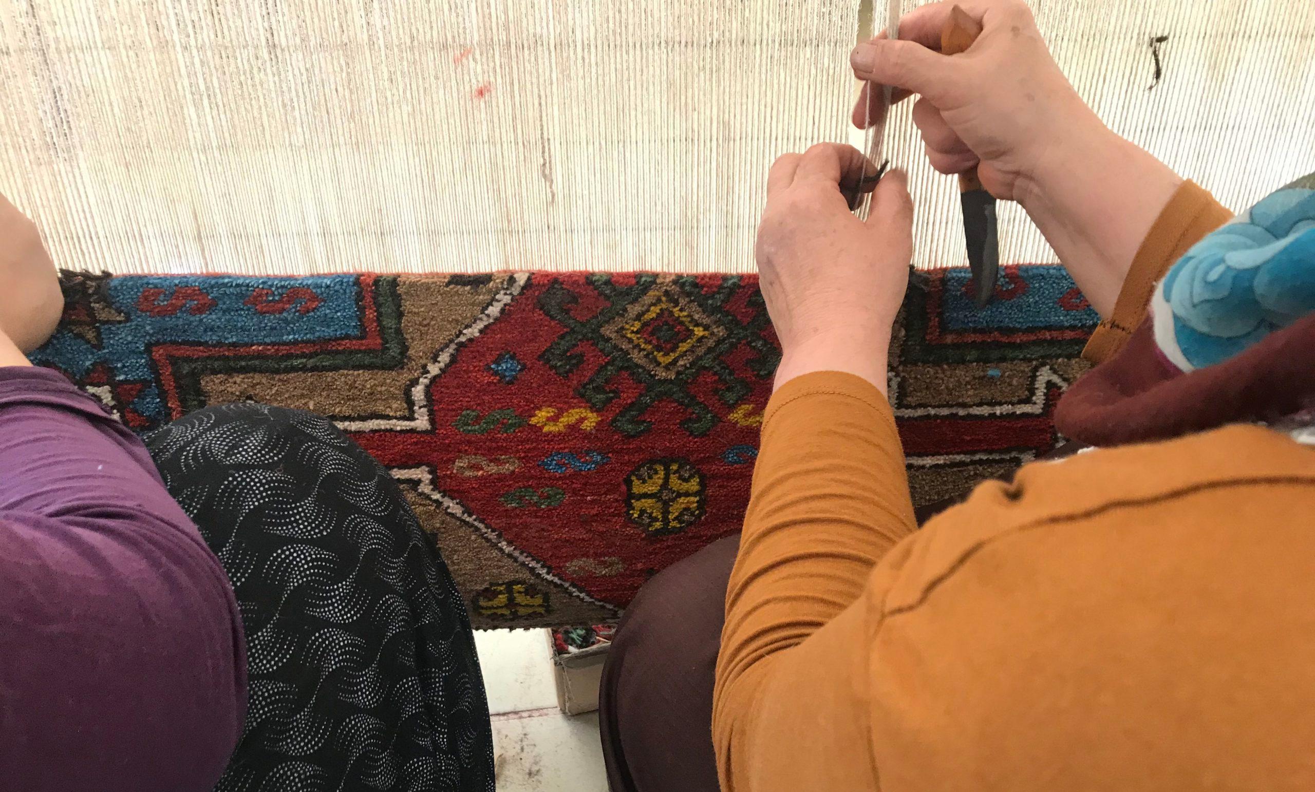 Ararat Rugs Two Medallions Kagizman Kazak Rug Antique Revival Carpet Natural Dye (Türkisch) im Angebot