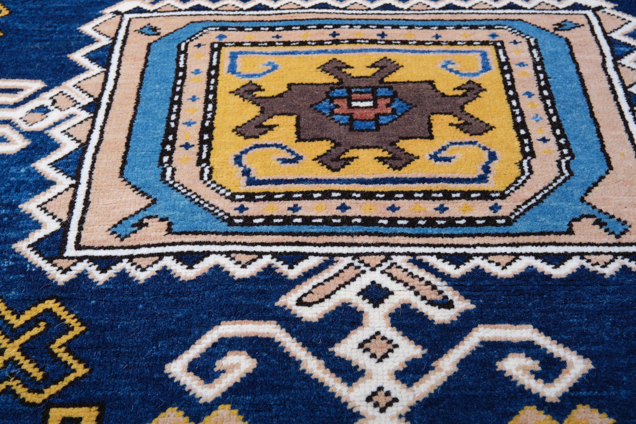 Vegetable Dyed Ararat Rugs Village Rug with Medallion, Anatolian Revival Carpet Natural Dyed For Sale