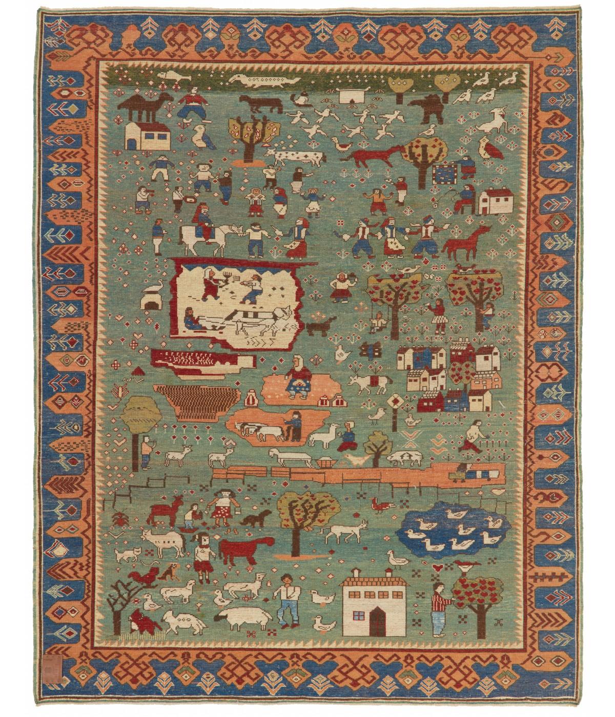 Ti presentiamo il tappeto Village Theme Azeri Folk Art di Ararat Rugs, una vibrante testimonianza delle ricche tradizioni di tessitura della Turchia nord-orientale. Realizzato a mano da abili artigiani azeri e curdi, questo tappeto presenta una