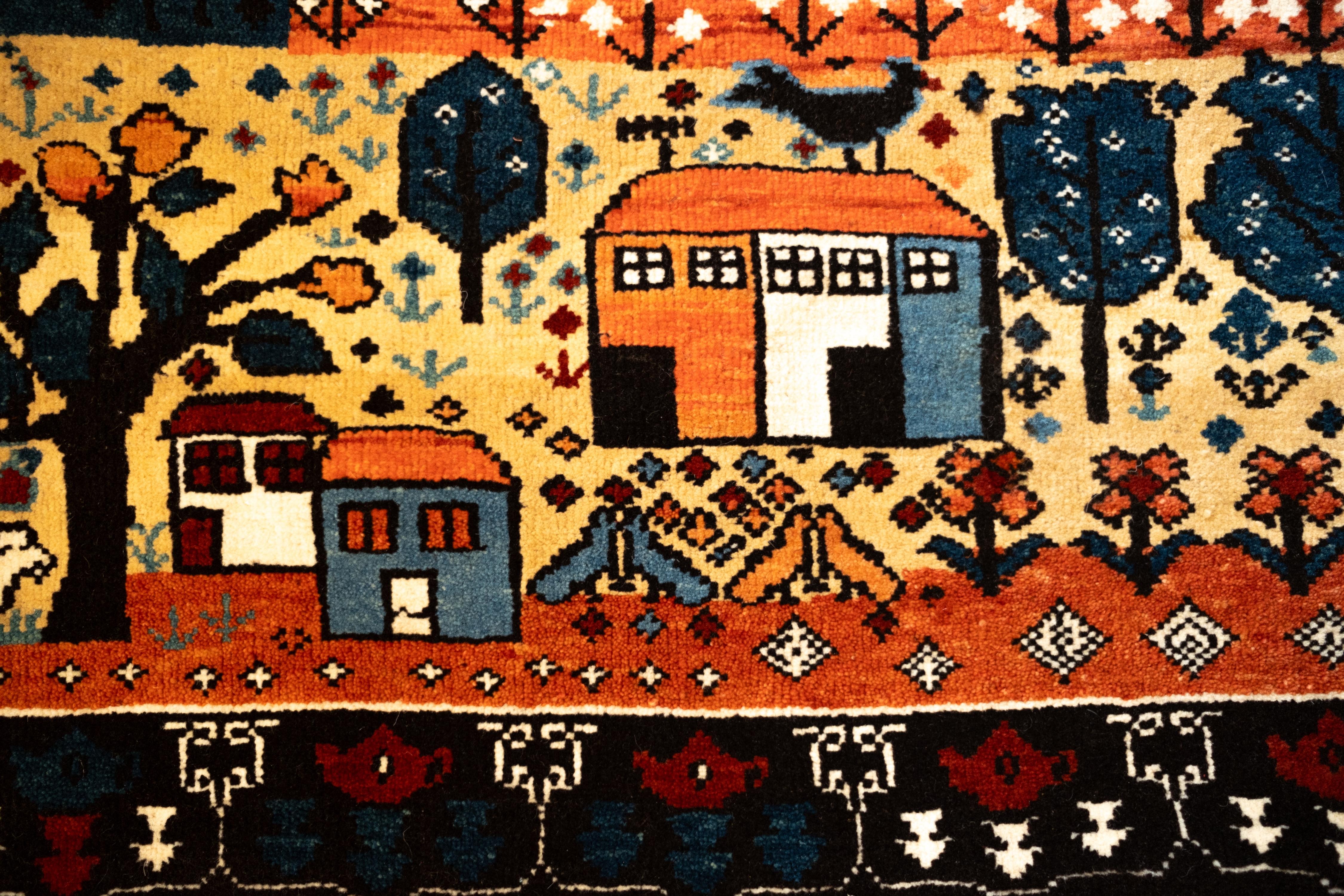 Tintura vegetale Tappeto turco a tema villaggio di Ararat Rugs, tappeto azero, tinto naturale in vendita