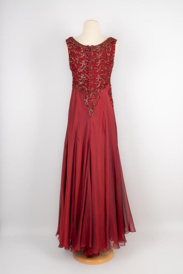 Arasa Morelli Couture Long Burgundy Silk Muslin Dress In Excellent Condition For Sale In SAINT-OUEN-SUR-SEINE, FR