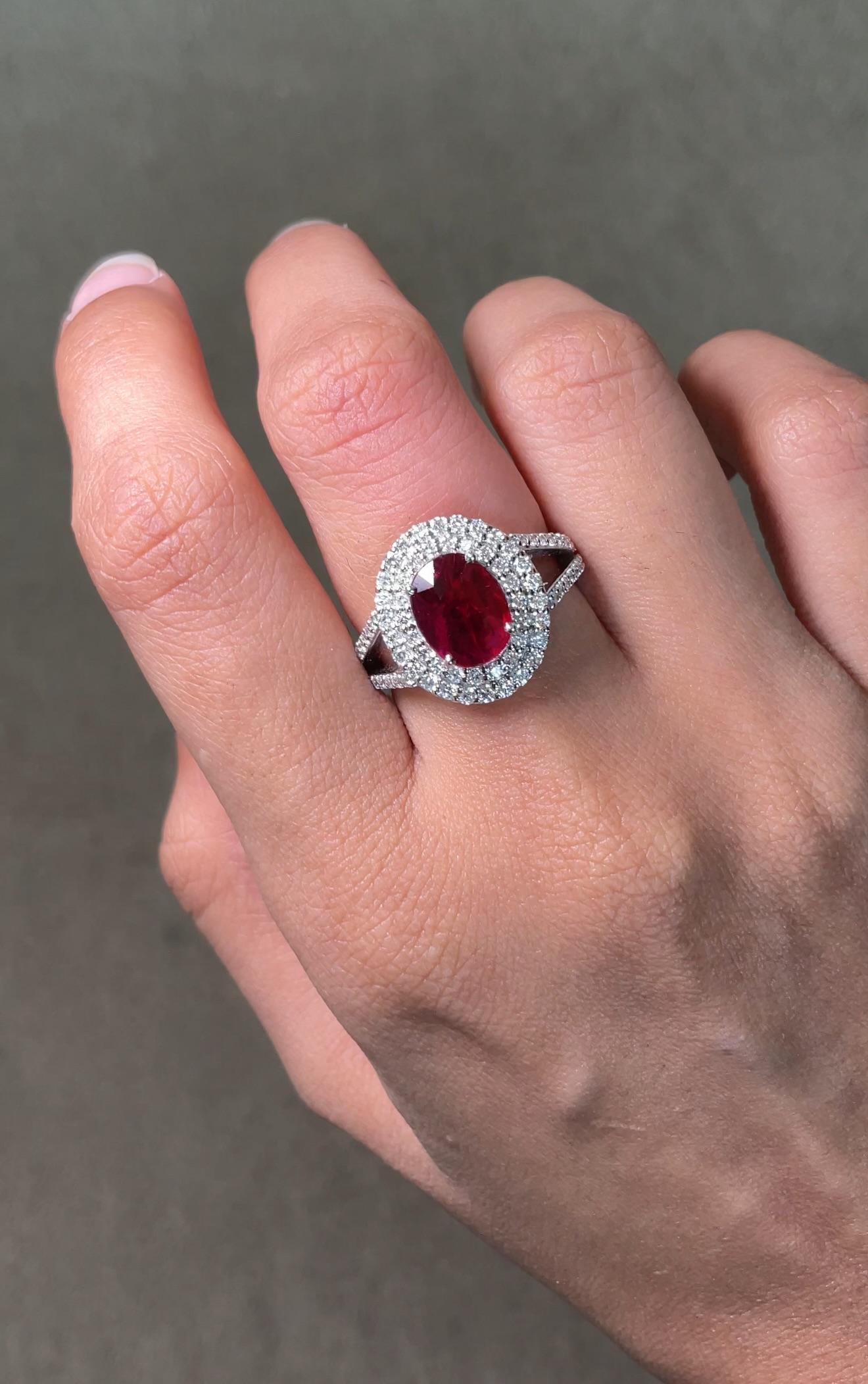 Bague ARAYIAN de 1,33 carats en rubis et diamants en vente 2