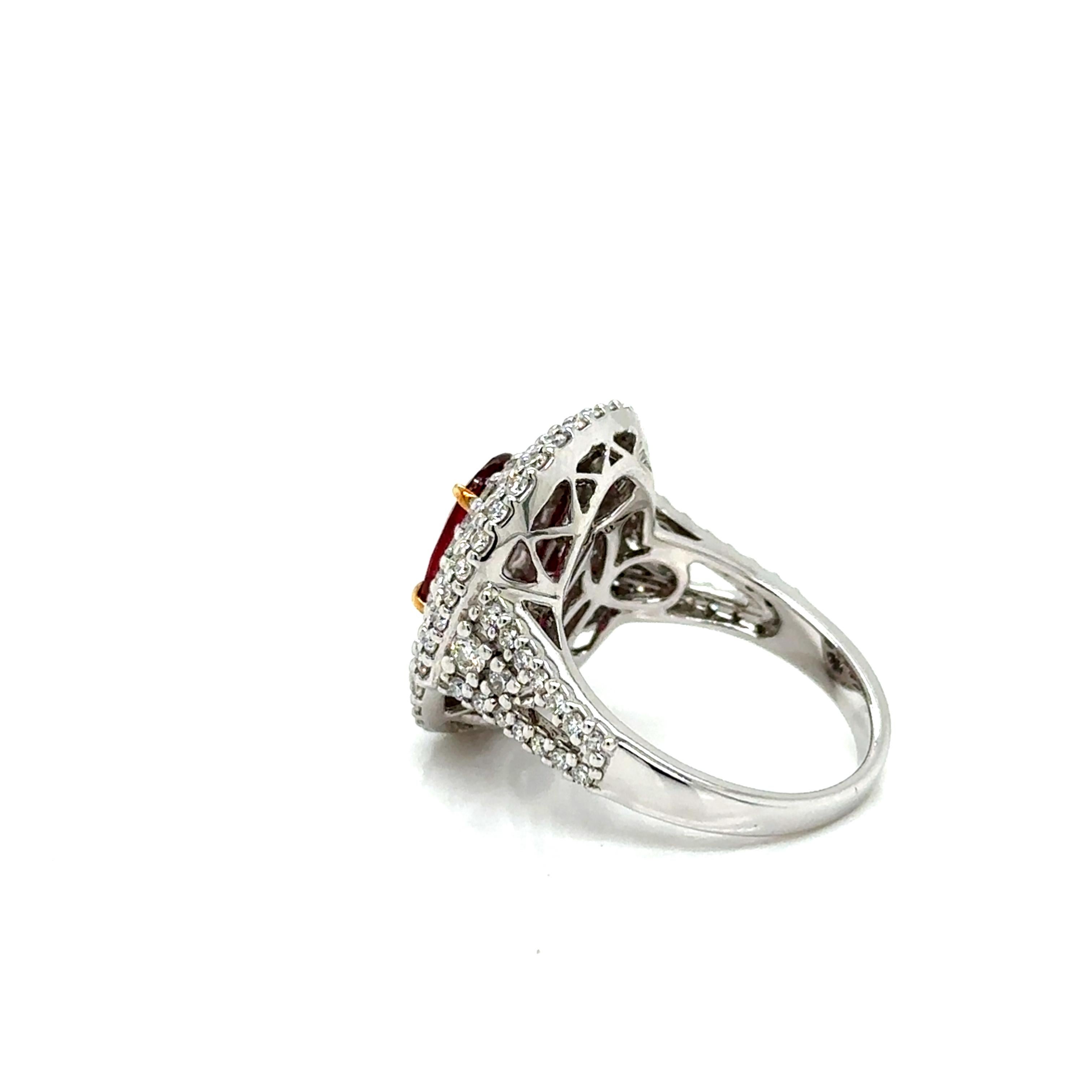 ARAYIAN 2.01-Carat Ruby & Diamond Ring For Sale 2