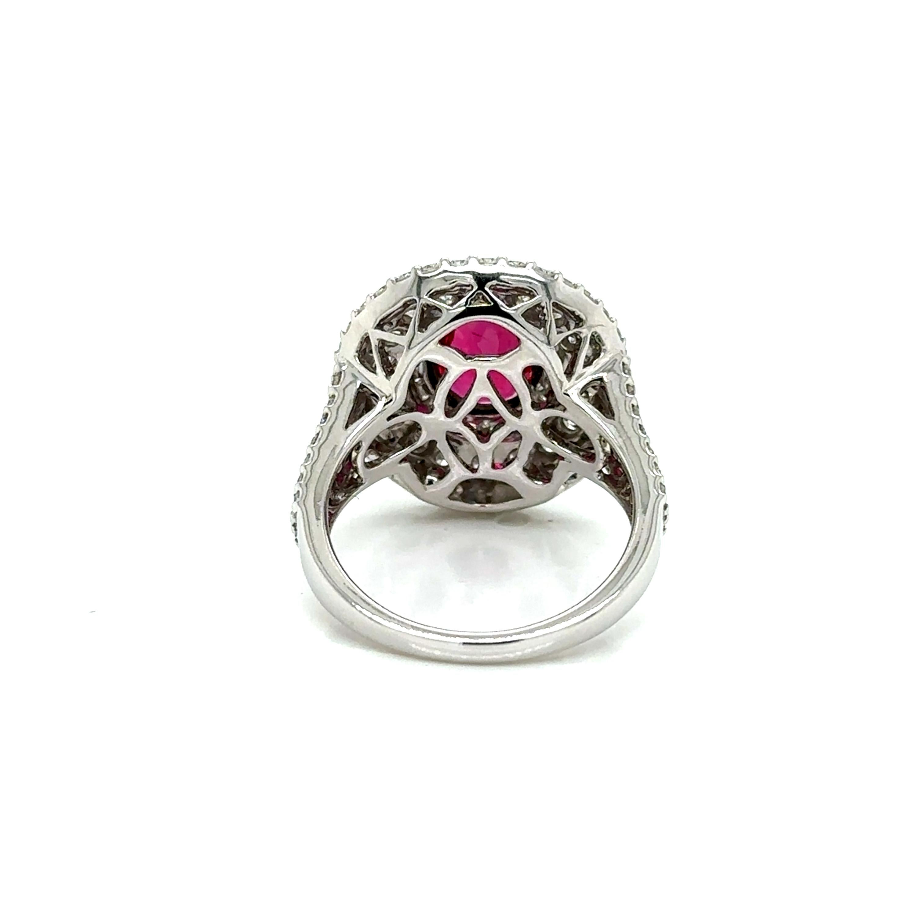 ARAYIAN 2.01-Carat Ruby & Diamond Ring For Sale 3