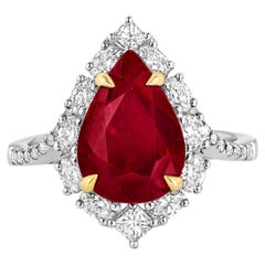 ARAYIAN 3.87 Carat Pear-Shaped Mozambique Ruby Ring in 18 Karat White Gold
