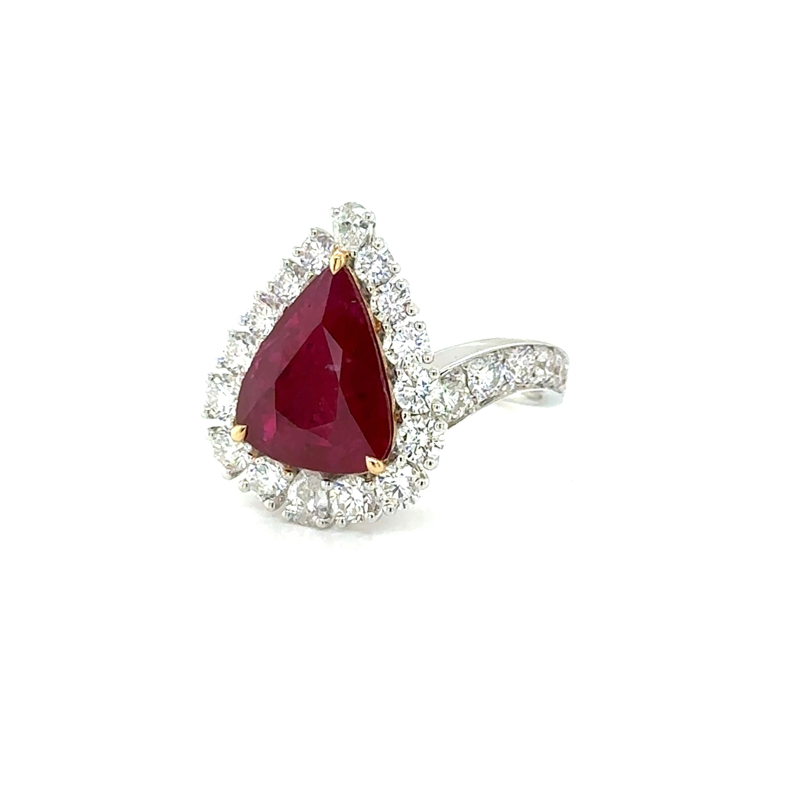 ARAYIAN 3,87 Karat Rubin und Diamant Ring mit Zertifikat (Moderne) im Angebot