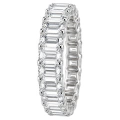 ARAYIAN Diamond Eternity Band with 3.75 Carats of Emerald Cut Diamonds