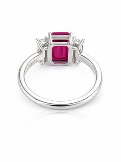 ARAYIAN Mozambique Ruby and Diamond Three-Stome ring