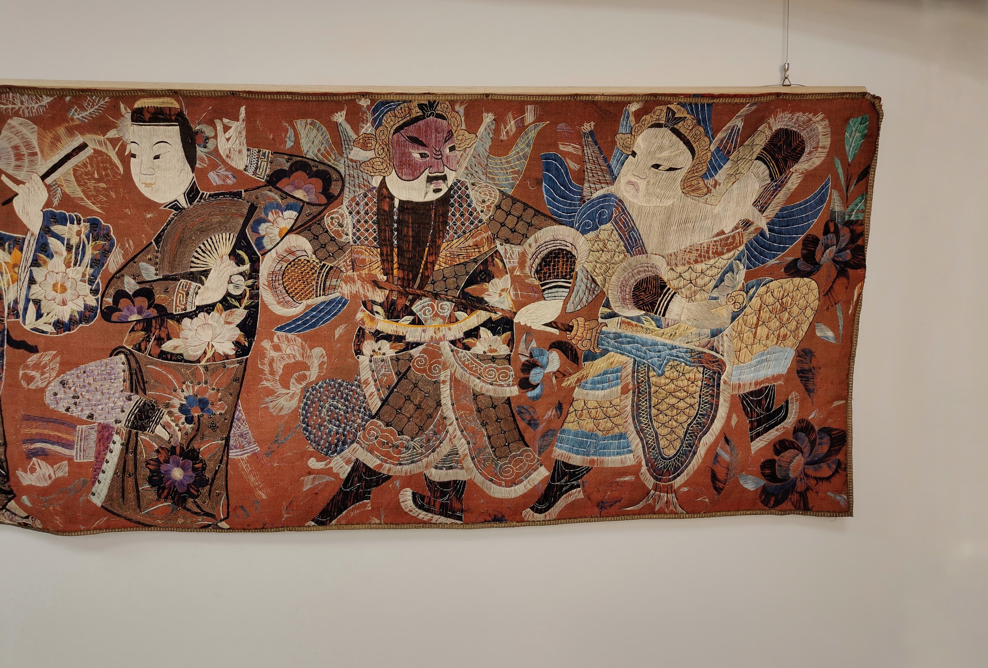 Qing Arazzo Cinese ricamato in seta, 1890 in vendita