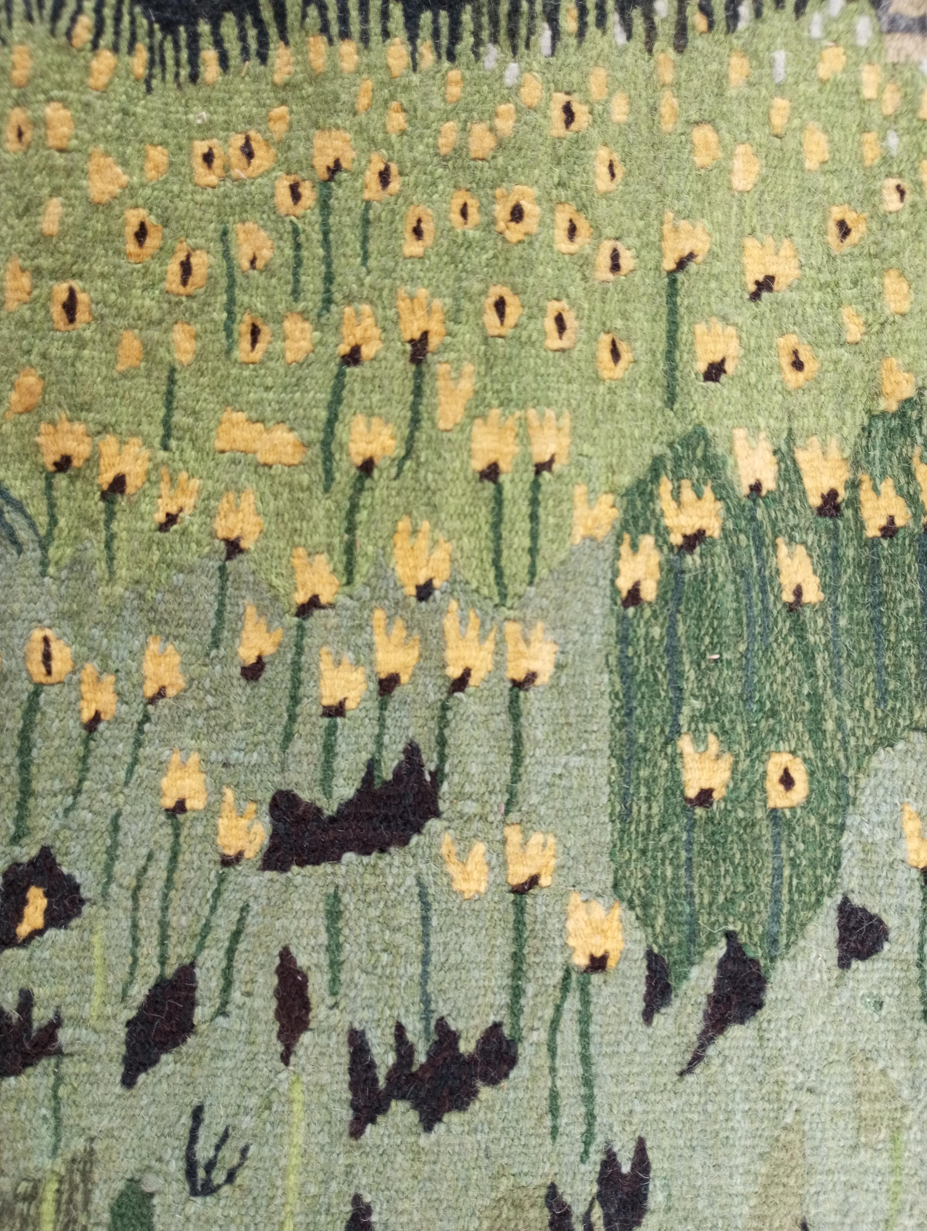 Late 20th Century European tapestry with green hue, handmade in wool For Sale