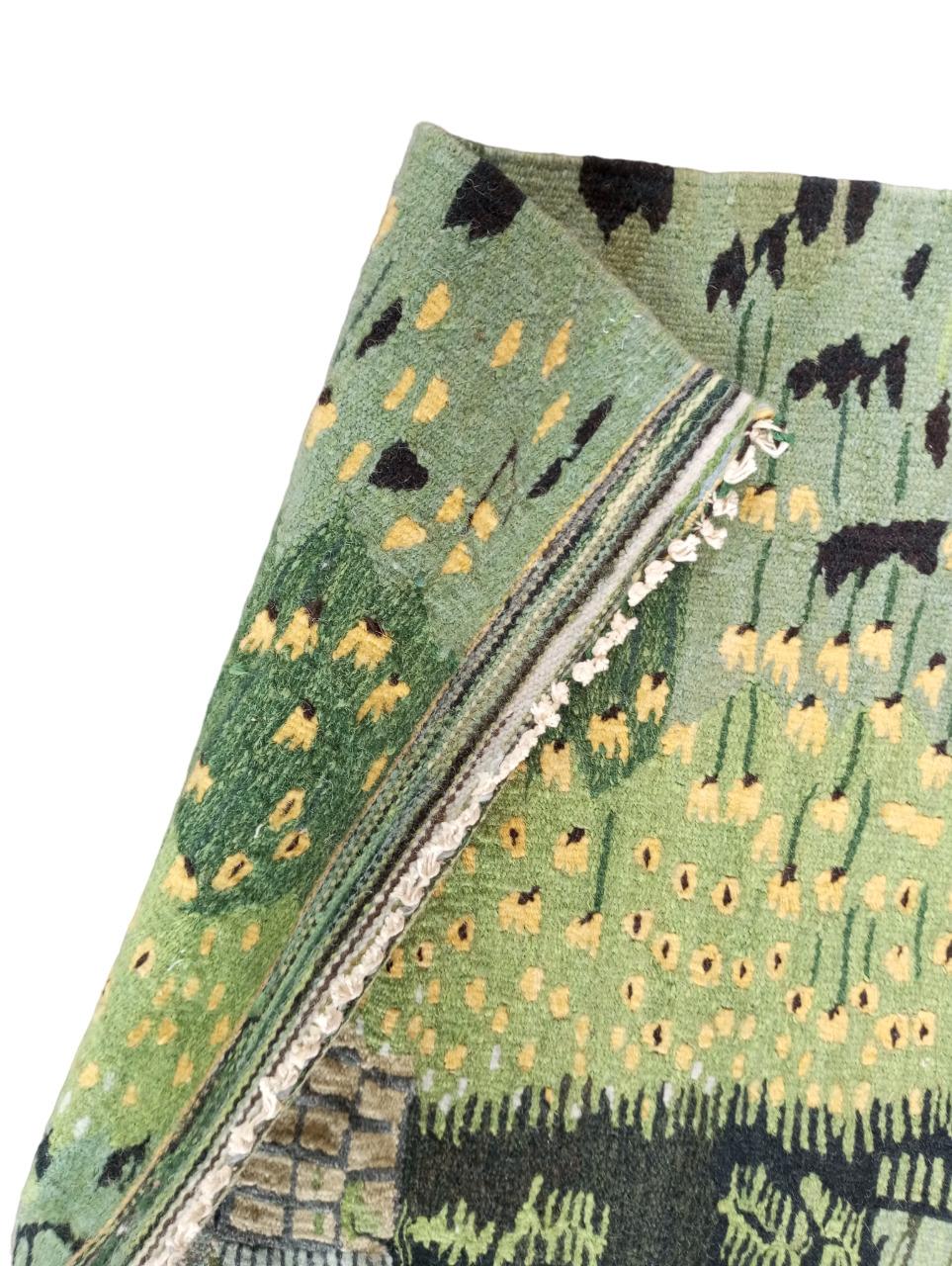 European tapestry with green hue, handmade in wool For Sale 1