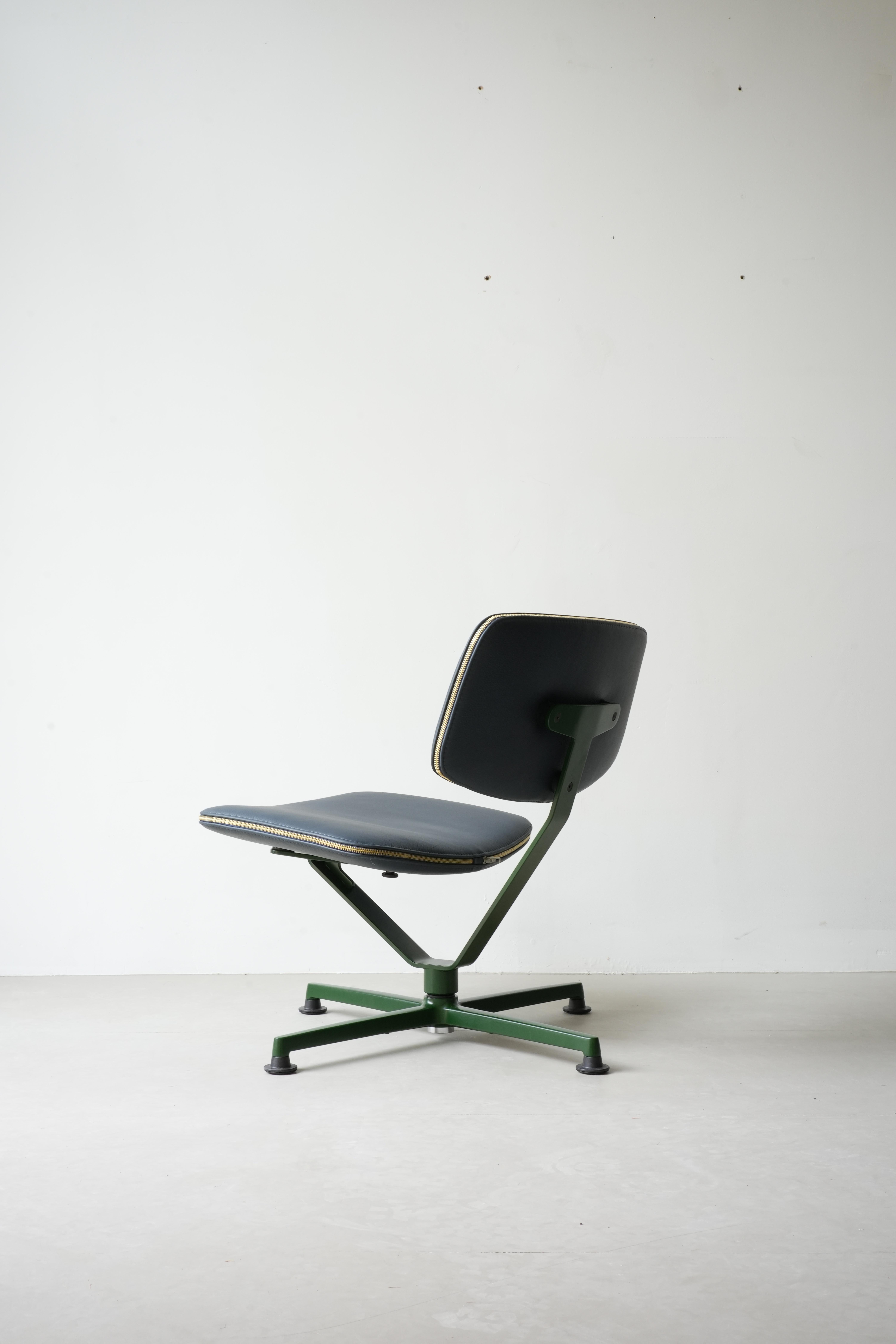 Arba Lounge Chair by raawii For Sale 4