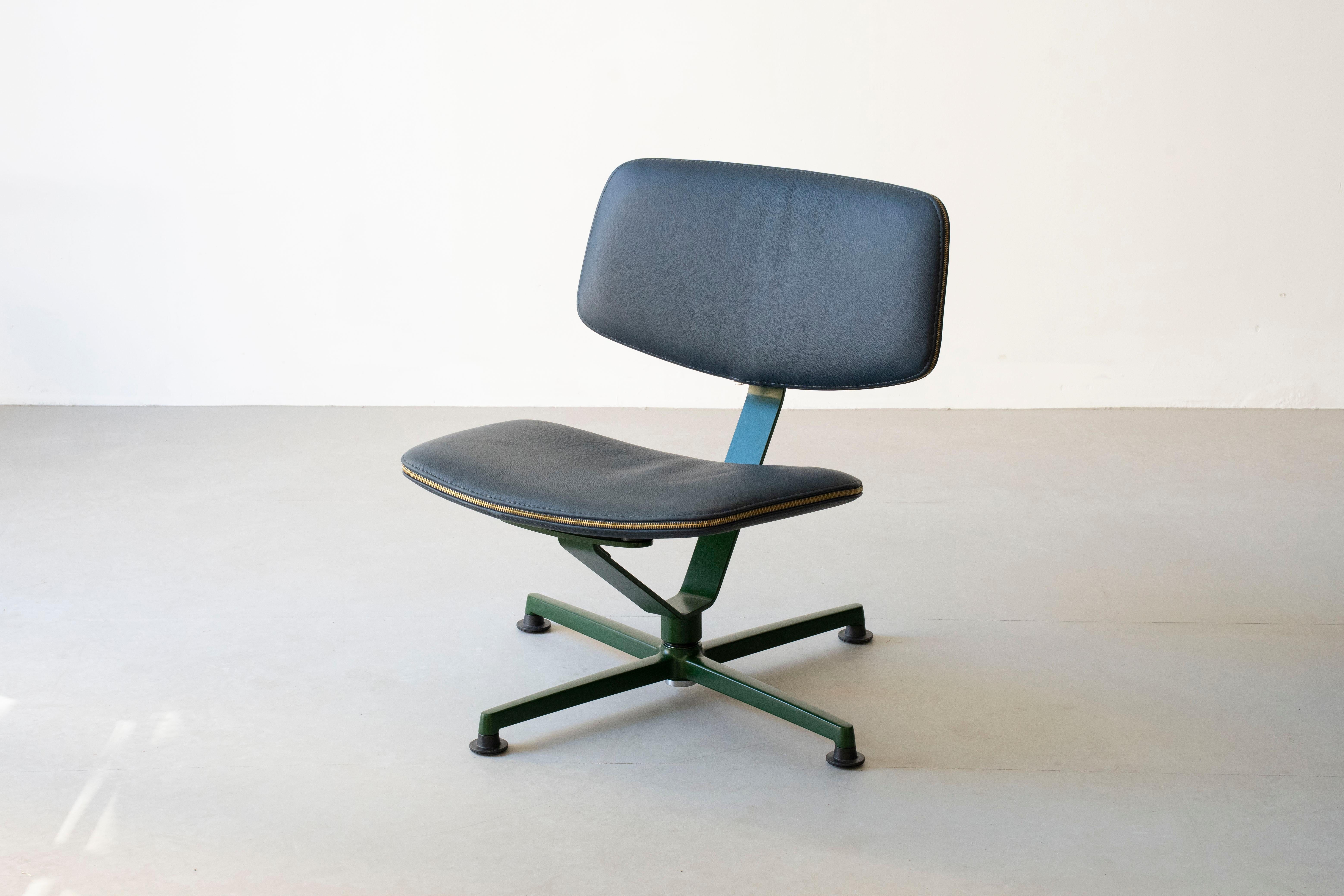 Arba Lounge Chair by raawii
Designed by Erwan Bouroullec
Dimensions: D 60 x W 55 x H 72 cm.
Materials: Plywood and leather.

Available in different finishes and materials. Please contact us.

raawii was founded in 2017 by Bo Raahauge Rasmussen and