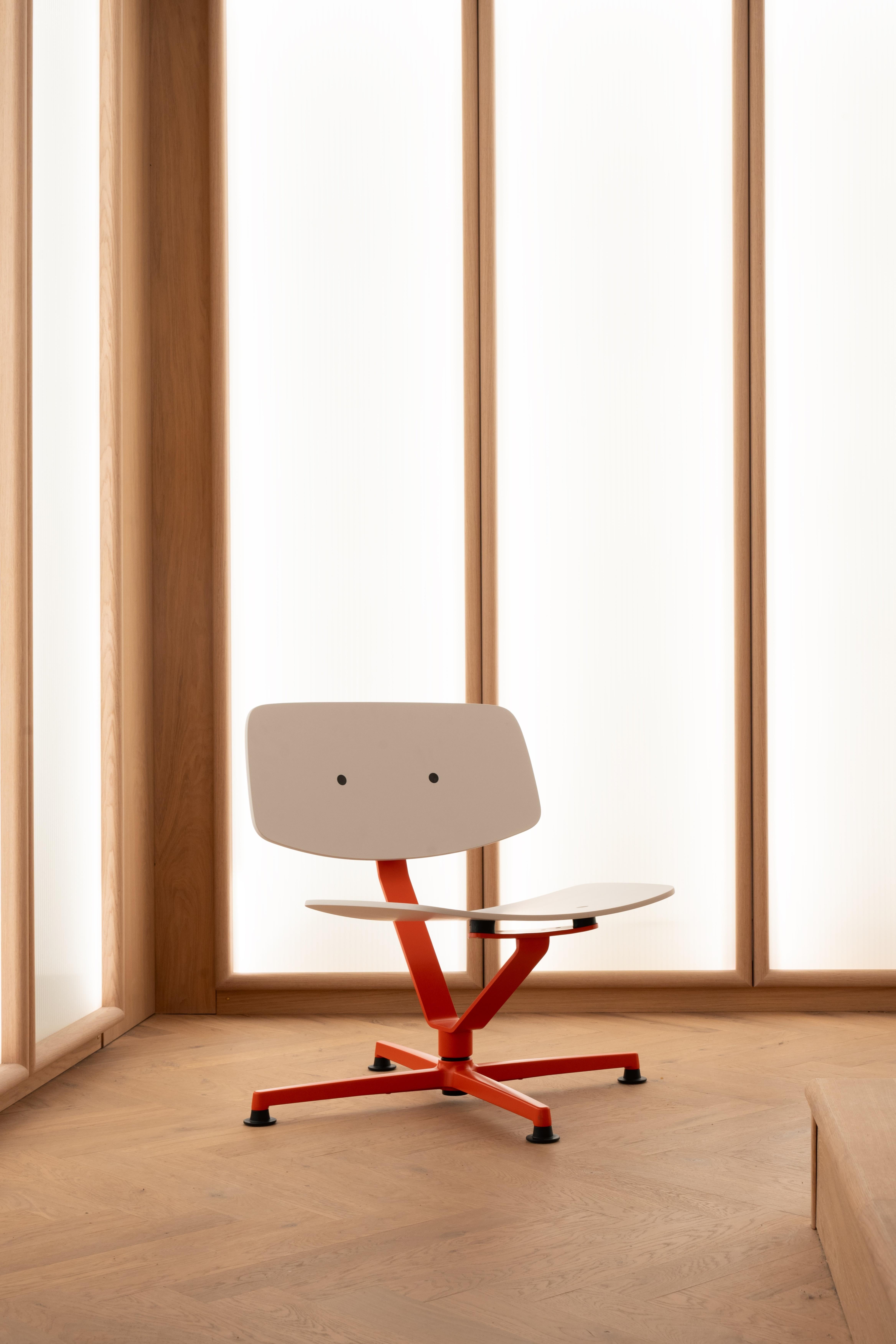 Contemporary Arba Lounge Chair by raawii For Sale