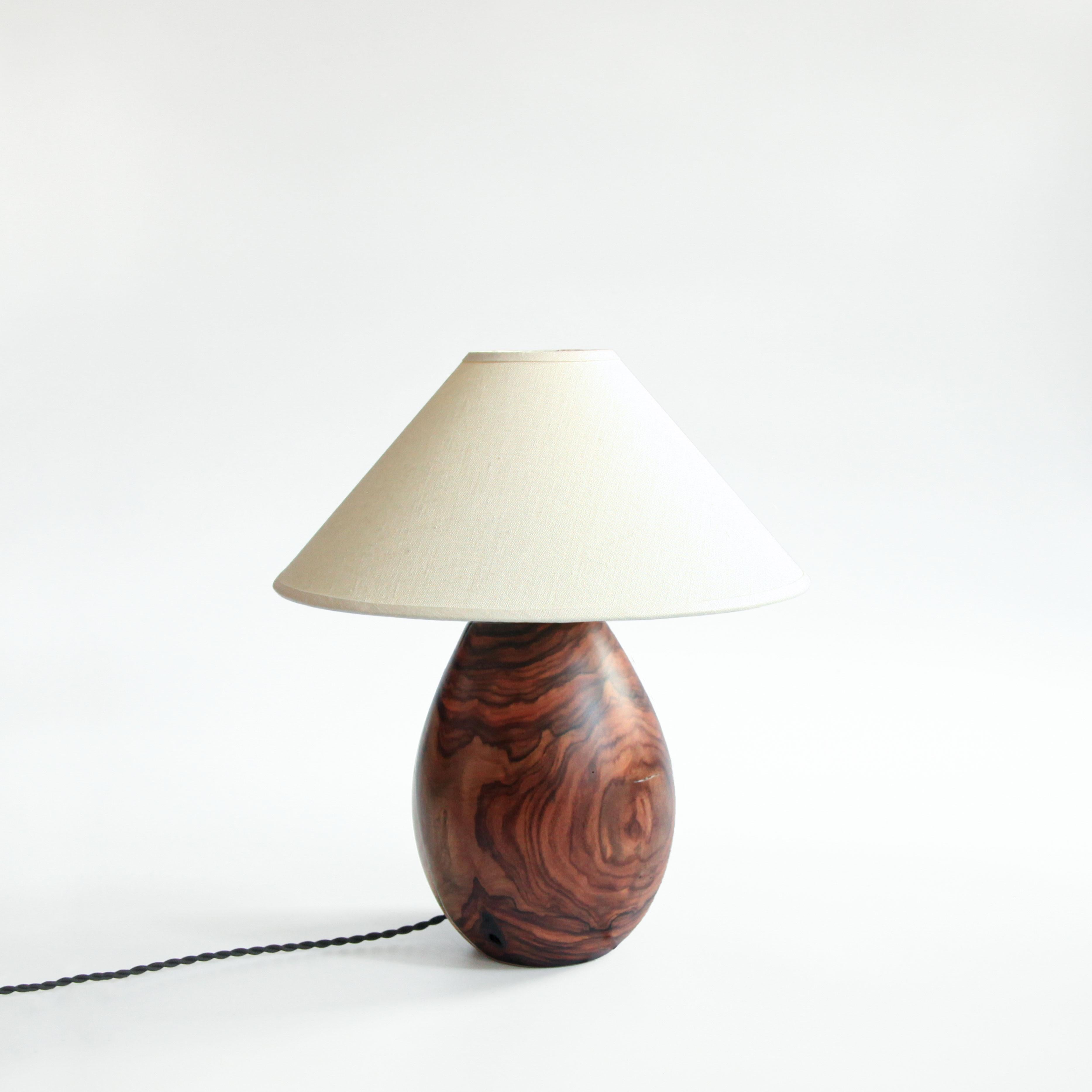 Modern Árbol Table Lamp Collection, Morado Wood SM16