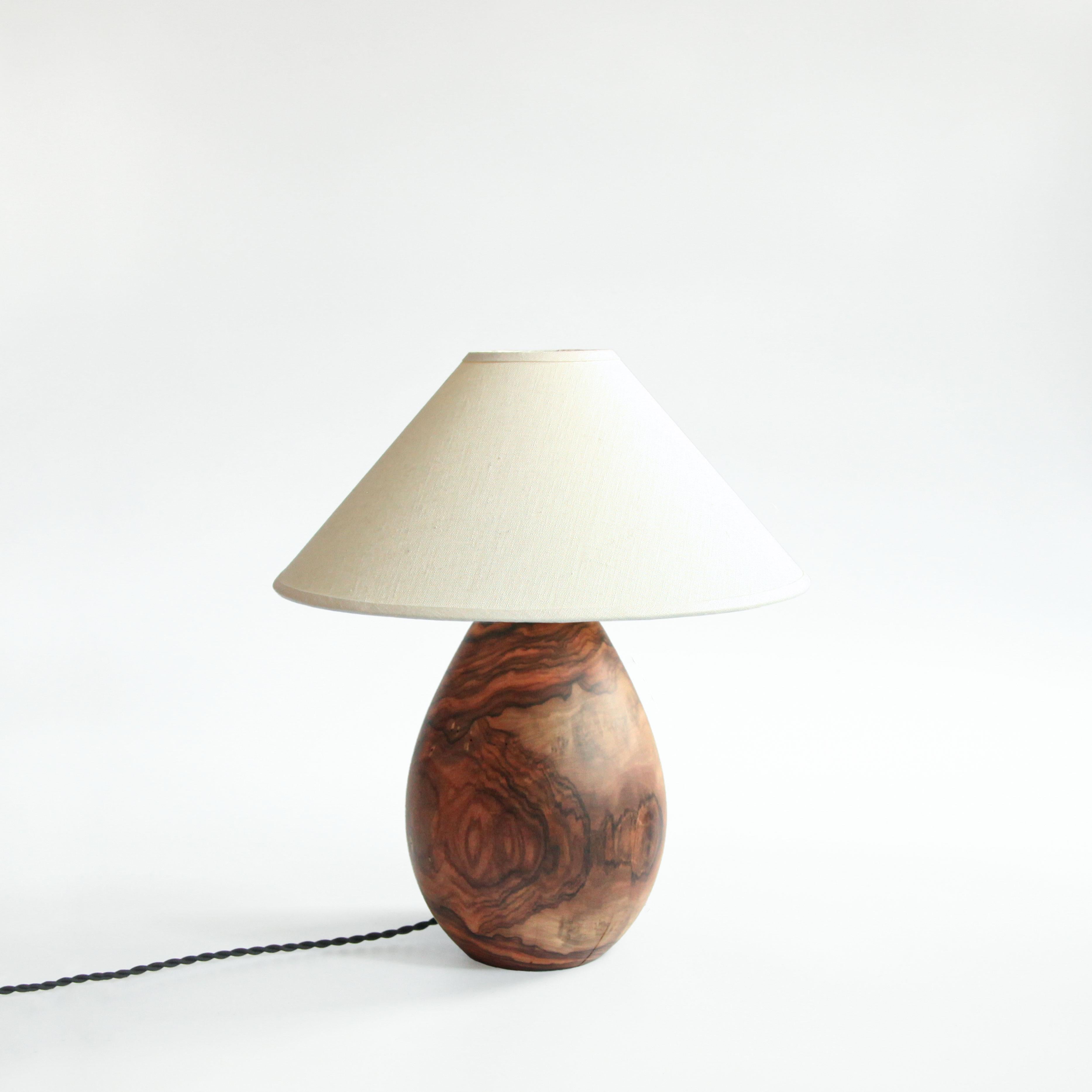 The Árbol collection is an embrace of tropical modernism; each lamp is composed of salvaged tropical hardwoods from the Bolivian city of Santa Cruz, where trees that are felled by natural causes—or for construction—are rescued by our team. A blend