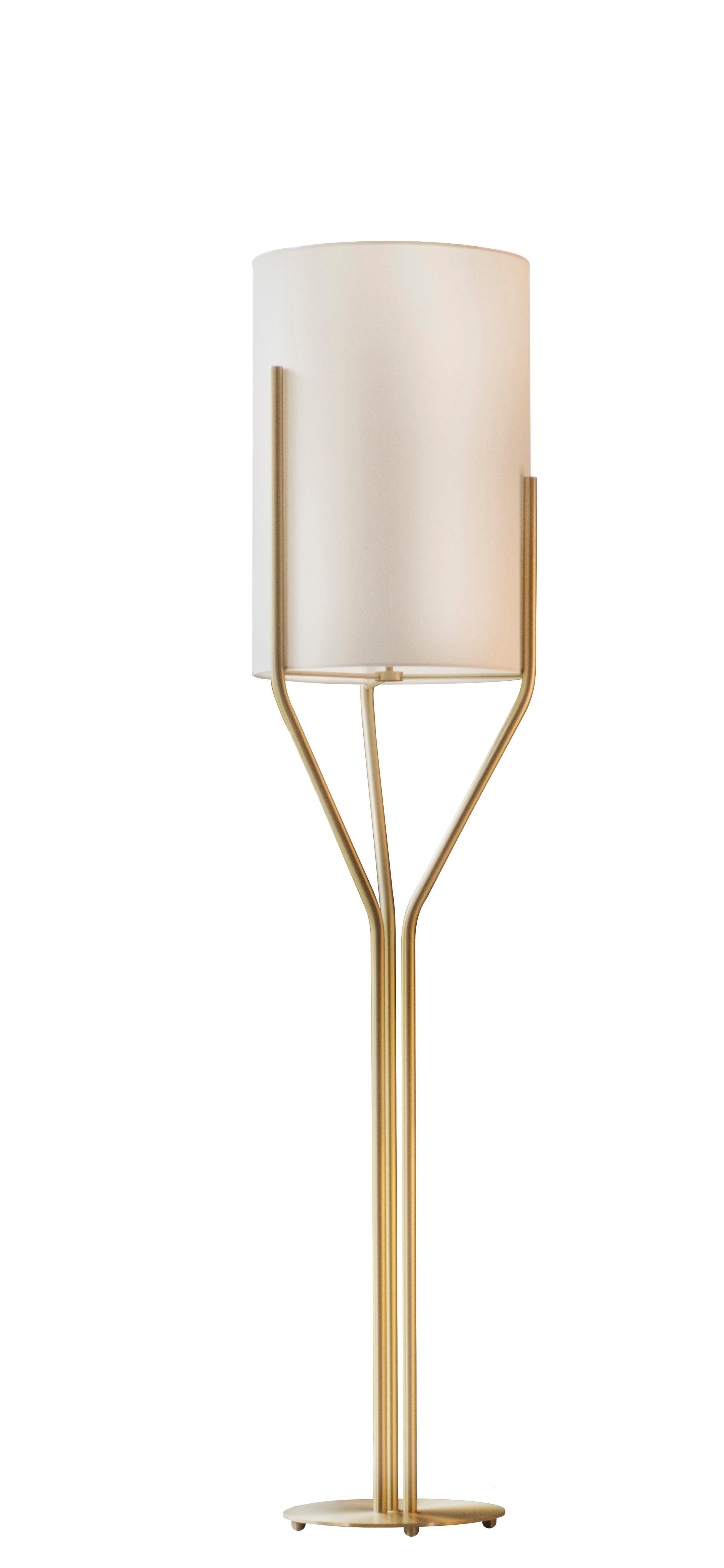 Arborescence XL satin brass floor lamp by Hervé Langlais
Dimensions: D40 X H180 cm
Materials: solid brass, lampshade drop paper® m1, black textile cable (2m).
Others finishes and dimensions are available.

All our lamps can be wired according to