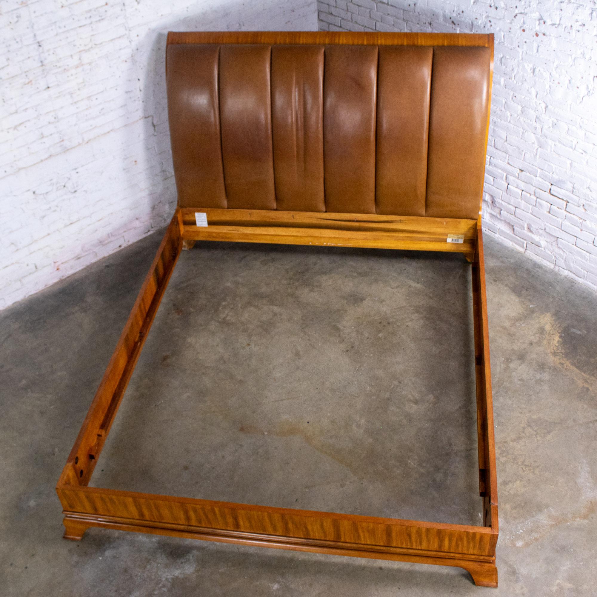 Arbus King Sleigh Bed w/Leather Upholstered Headboard 6000 Series by Henredon im Angebot 9