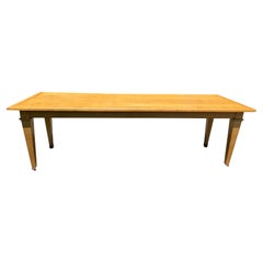 Table console longue en chêne de style Arbus avec sabots en laiton