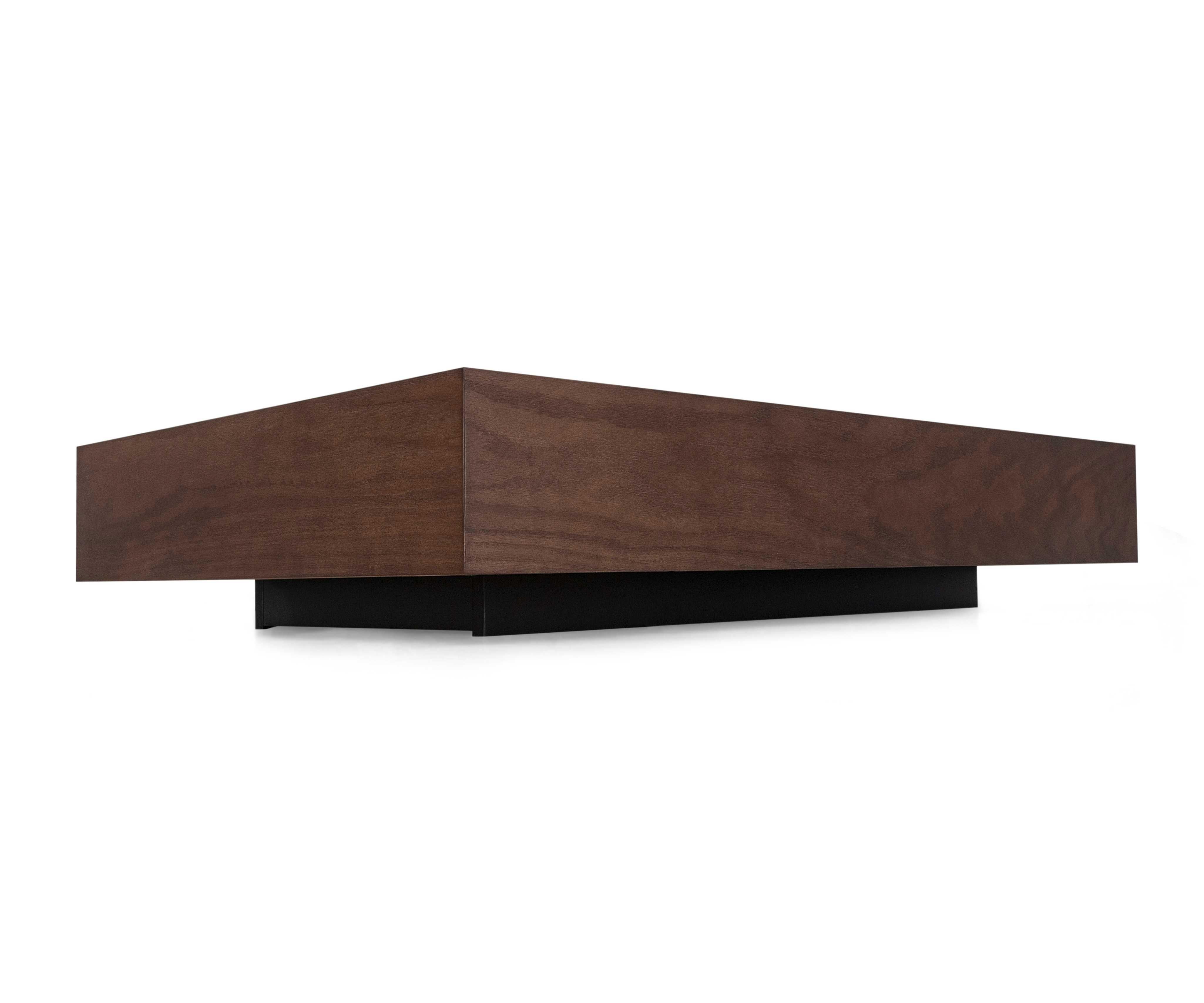 Couchtisch mit 47-Zoll-Platte aus Bronze und Rahmen aus Imbuia-Eiche, Arc-Kollektion im Zustand „Neu“ im Angebot in Miami, FL