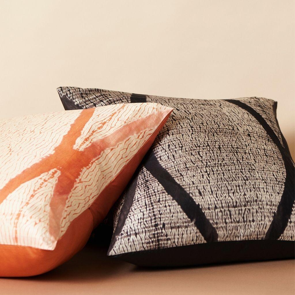 Arc Coral Shibori Silk Pillow For Sale 1