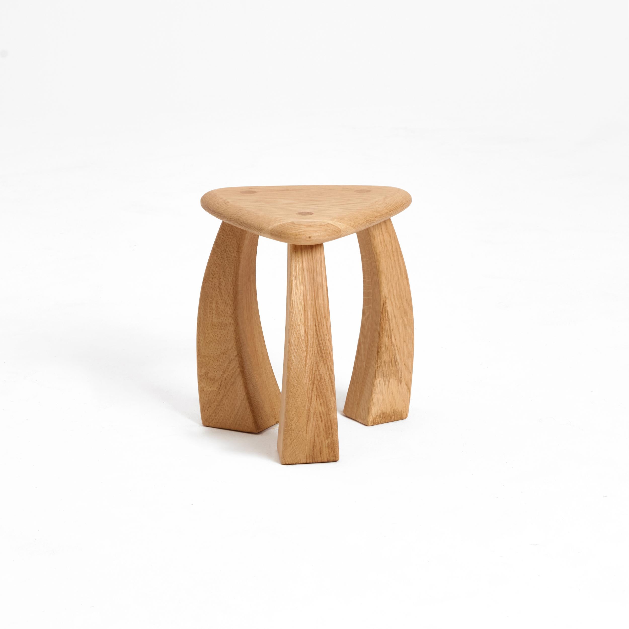 Arc de Stool '37 in Oak wood

Designed by Project 213A in 2022

The smaller version of the stool's legs curves inwards towards its triangular seat, fusing to showcase exquisite craftsmanship. The elegant complexion brings about the opportunity