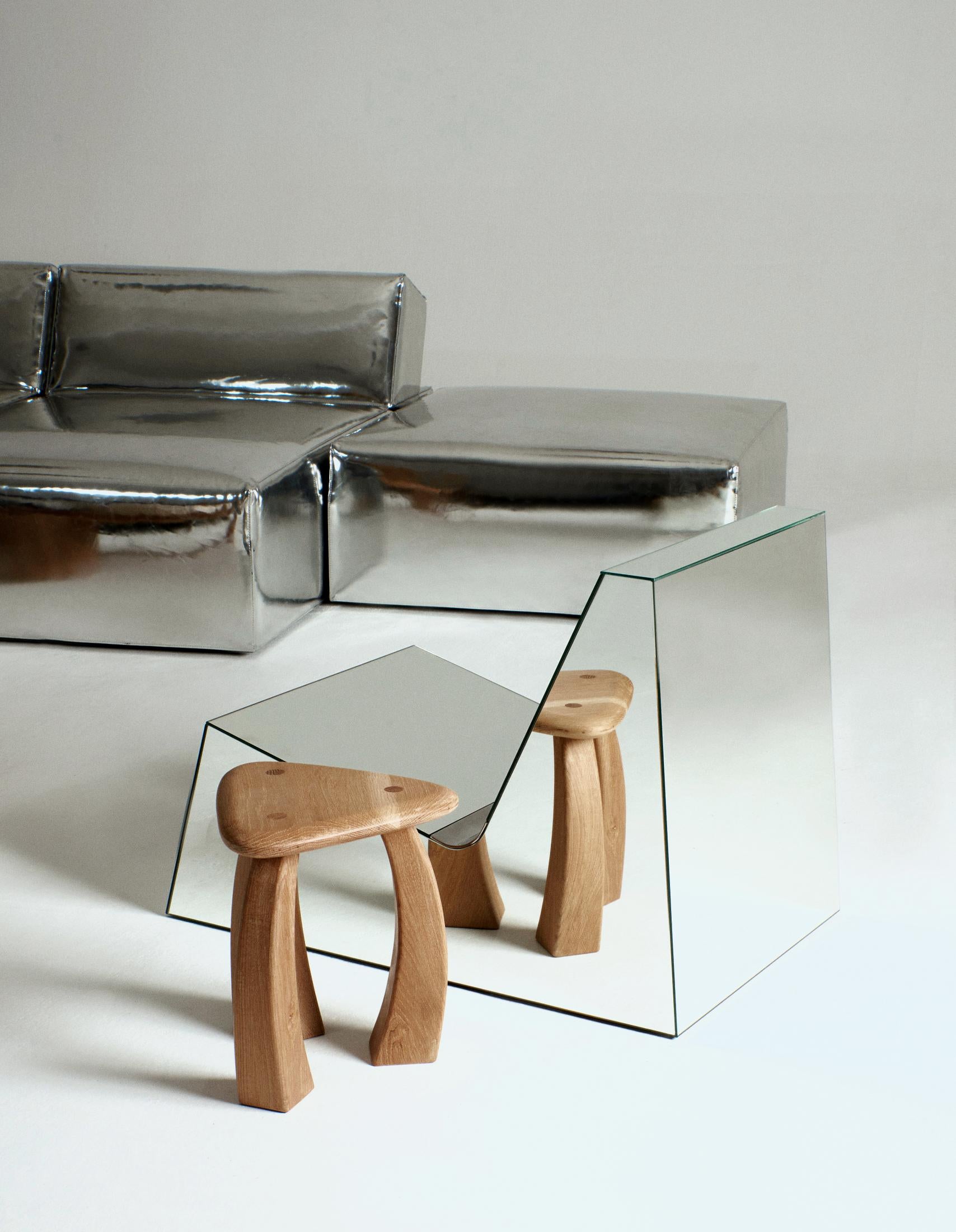 Taburete Arc de 37 en roble natural by Project 213A en Nuevo estado para la venta en Geneve, CH