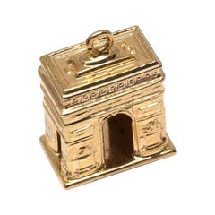 Arc De Triomphe Paris France Vintage 18 Karat Gold Charm