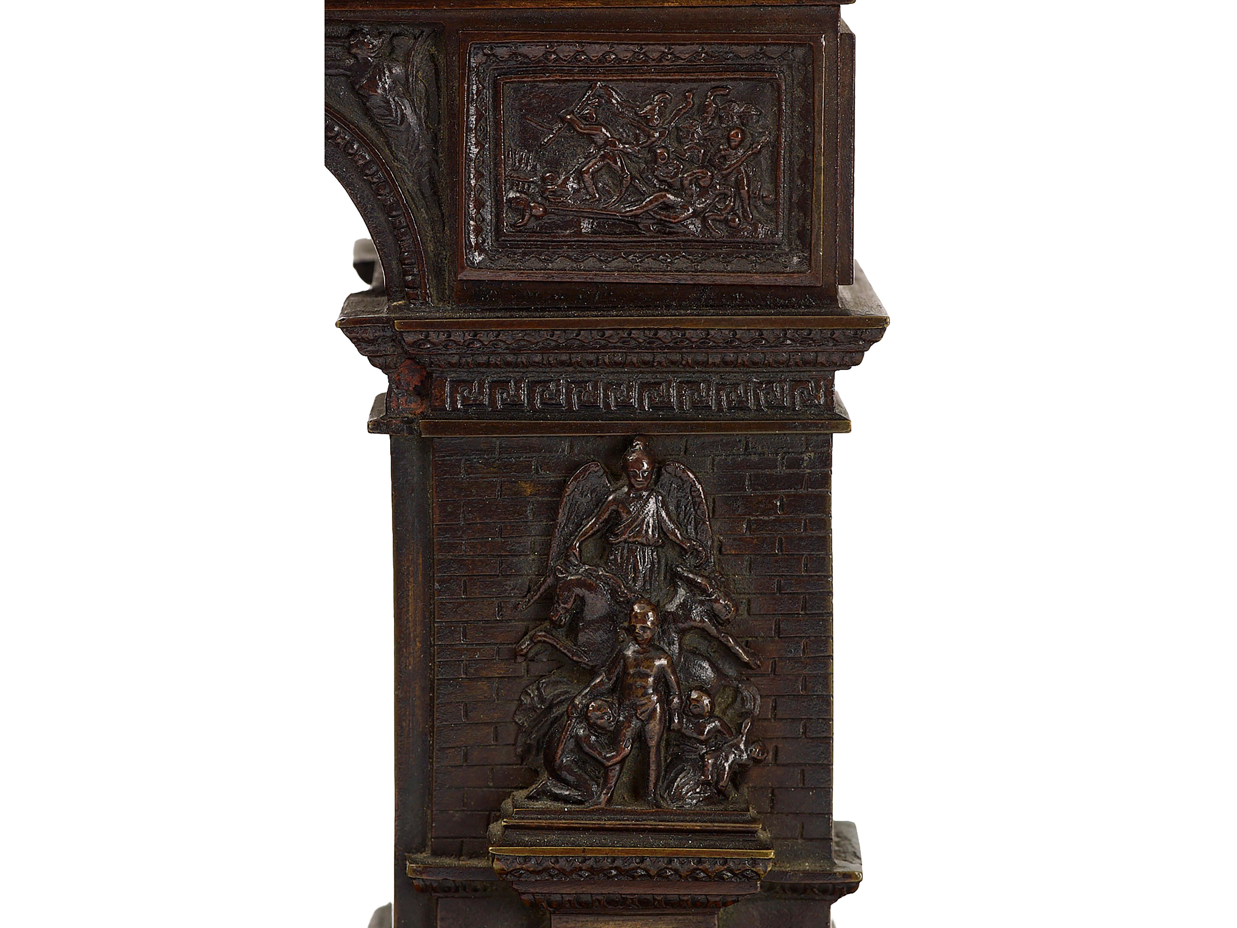 Mid-19th Century Arc de triumph model in bronze For Sale