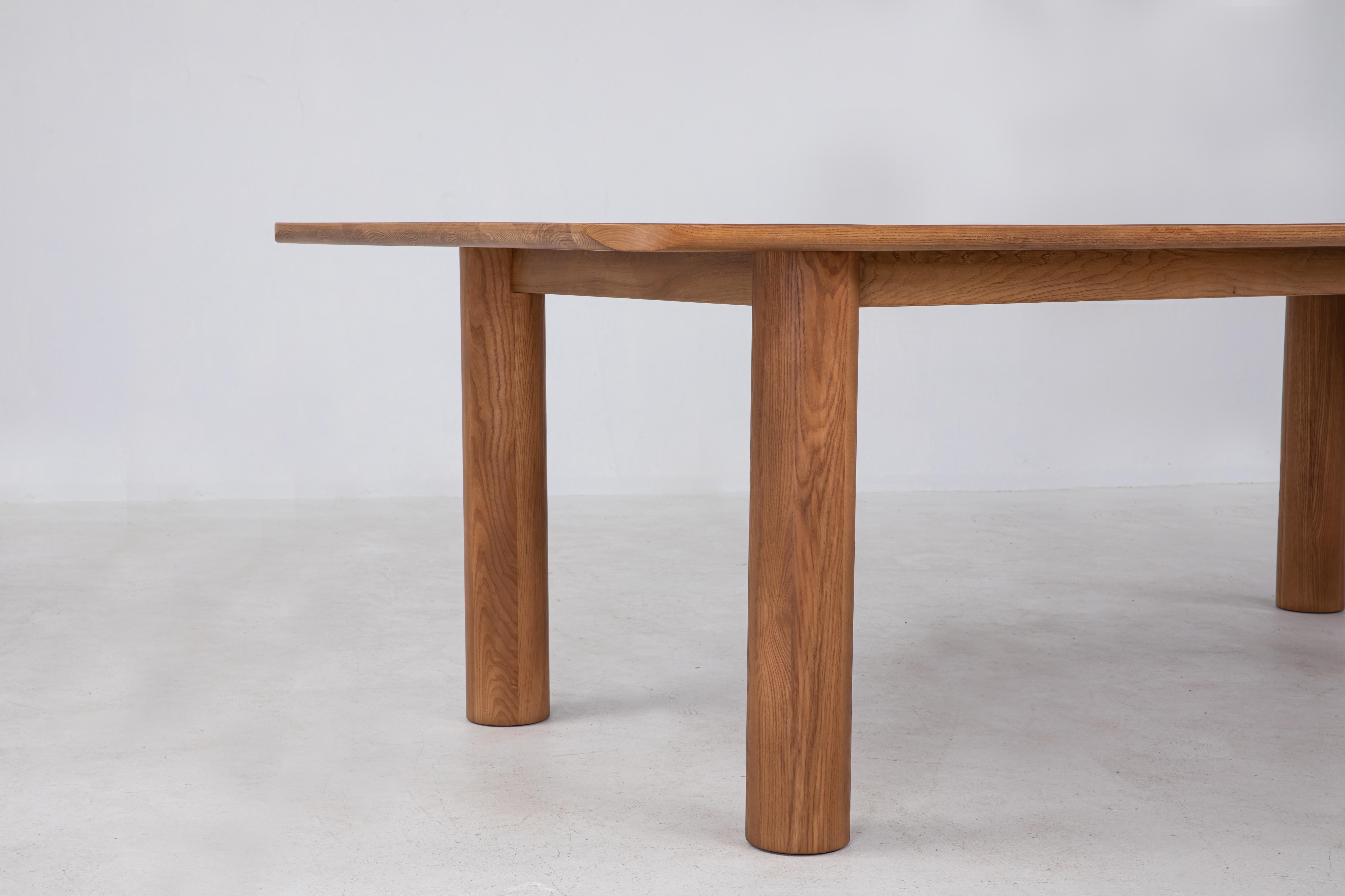 Table de salle à manger Arc, nue, 76