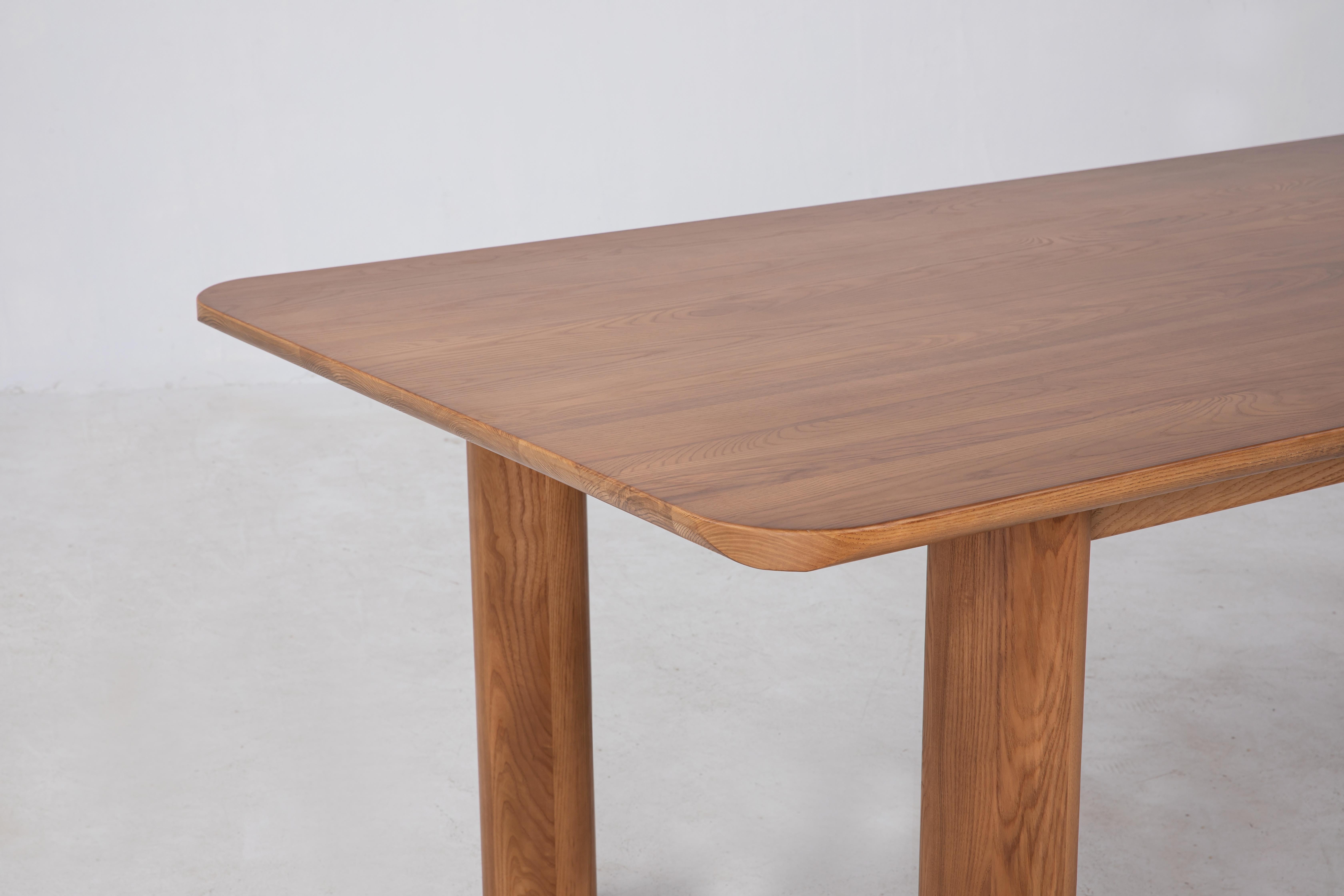 Table de salle à manger Arc, nue, 76
