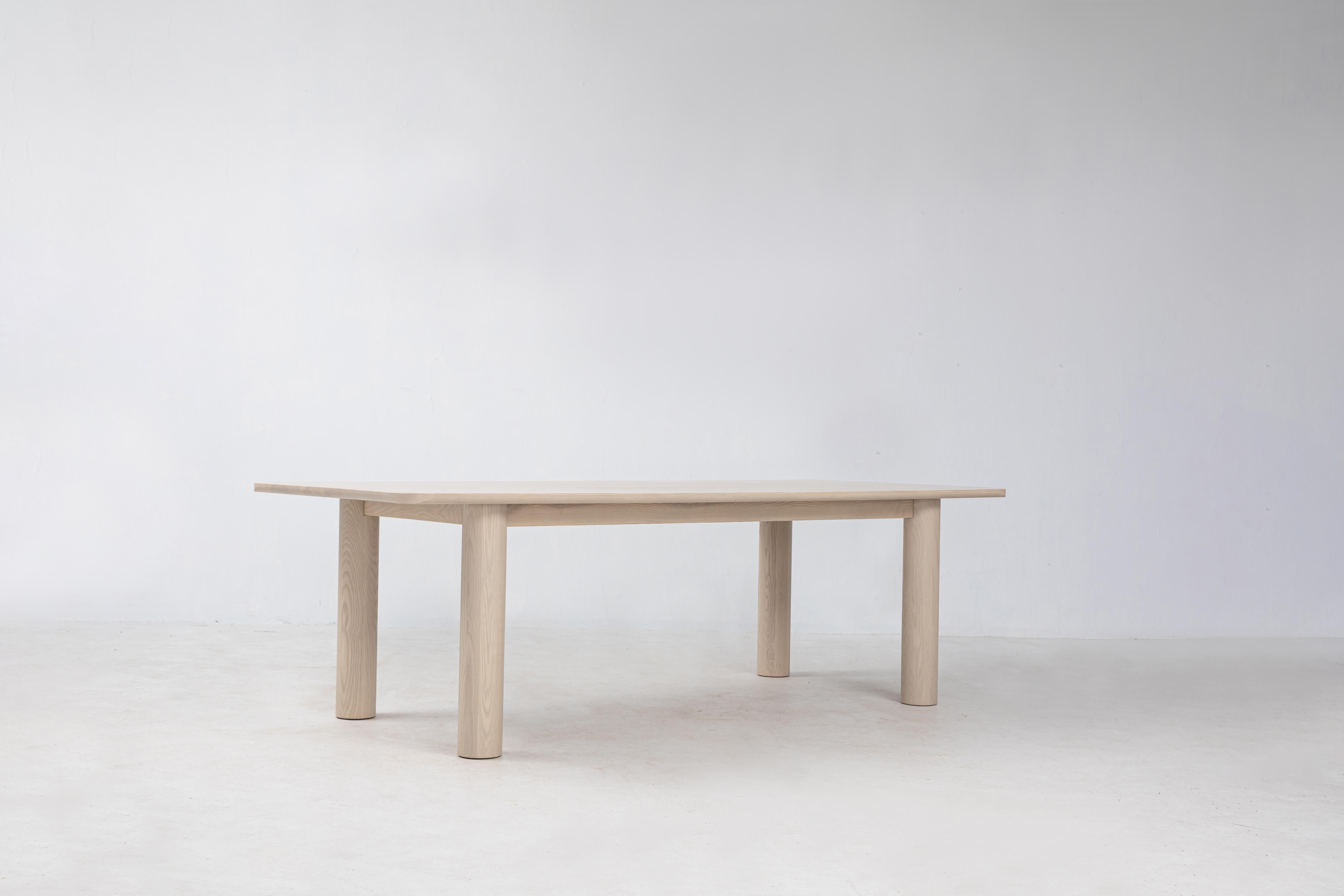 Table de salle à manger Arc, nue, 76