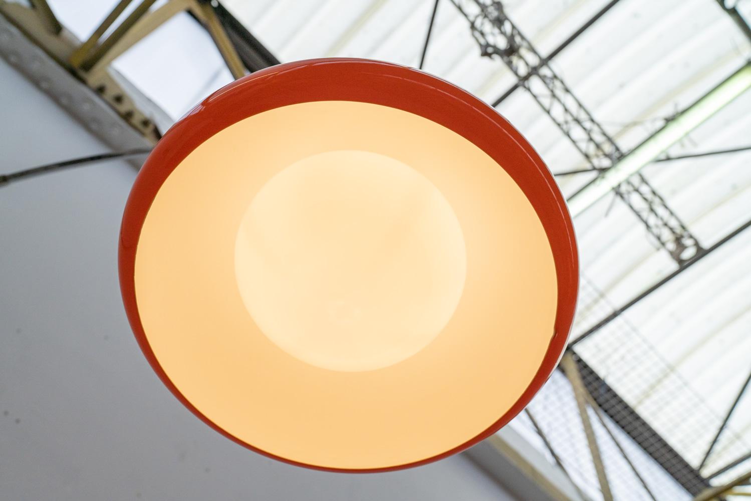 Lámpara de pie de arco en acrílico naranja, Alemania Años 70 Alemán