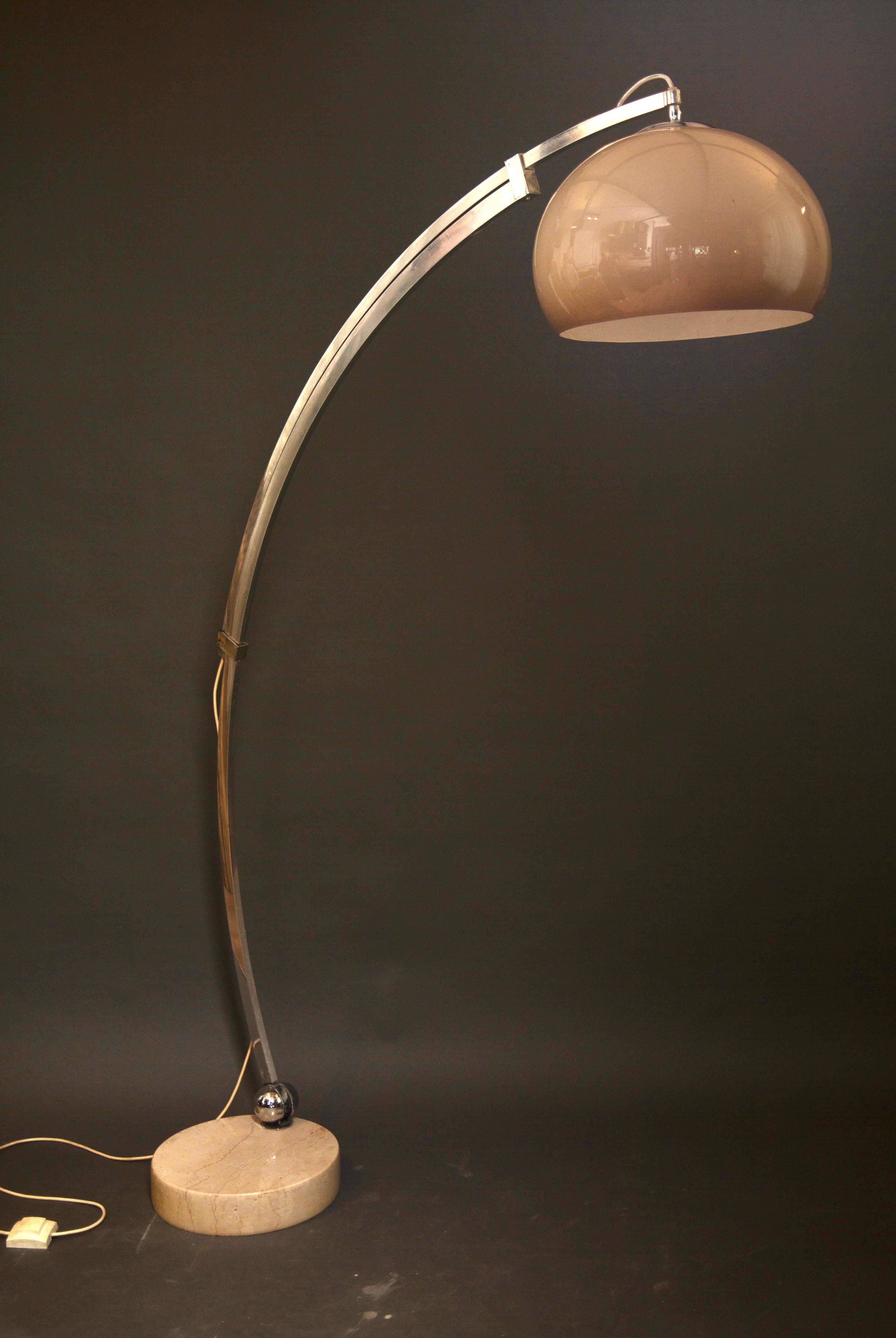 Mid-Century Modern Arc Lamp from Guzzini, 1970s