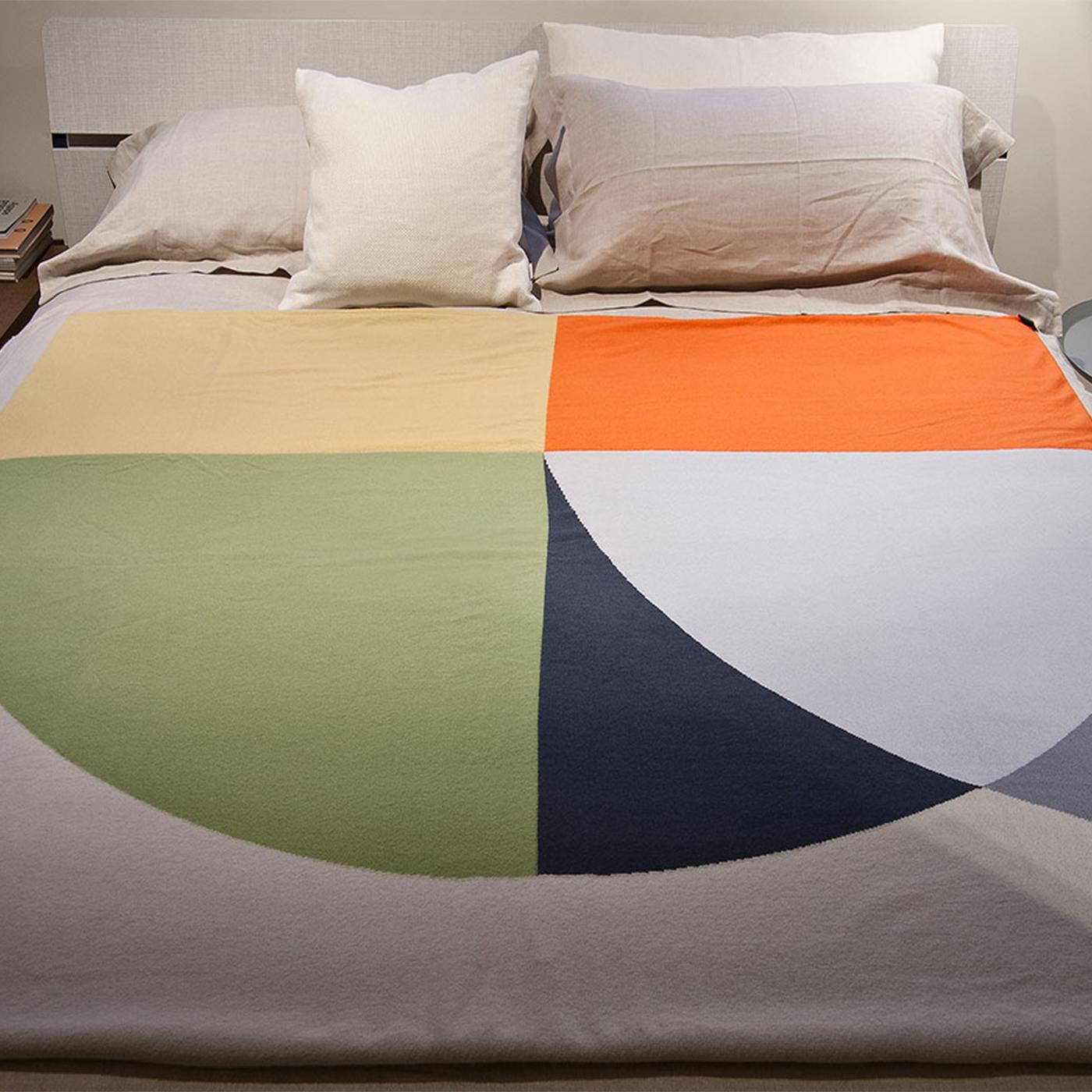 Italian Arc Multicolor Blanket