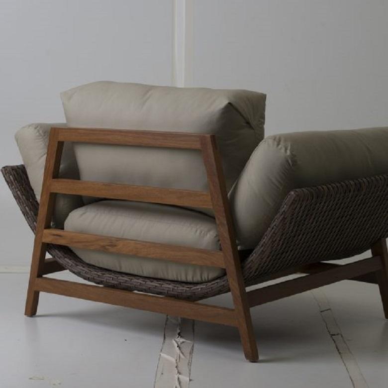 Zeitgenössischer brasilianischer Arca-Sessel aus gewebtem Fiberglas für den Außenbereich von Lattoog (Moderne) im Angebot