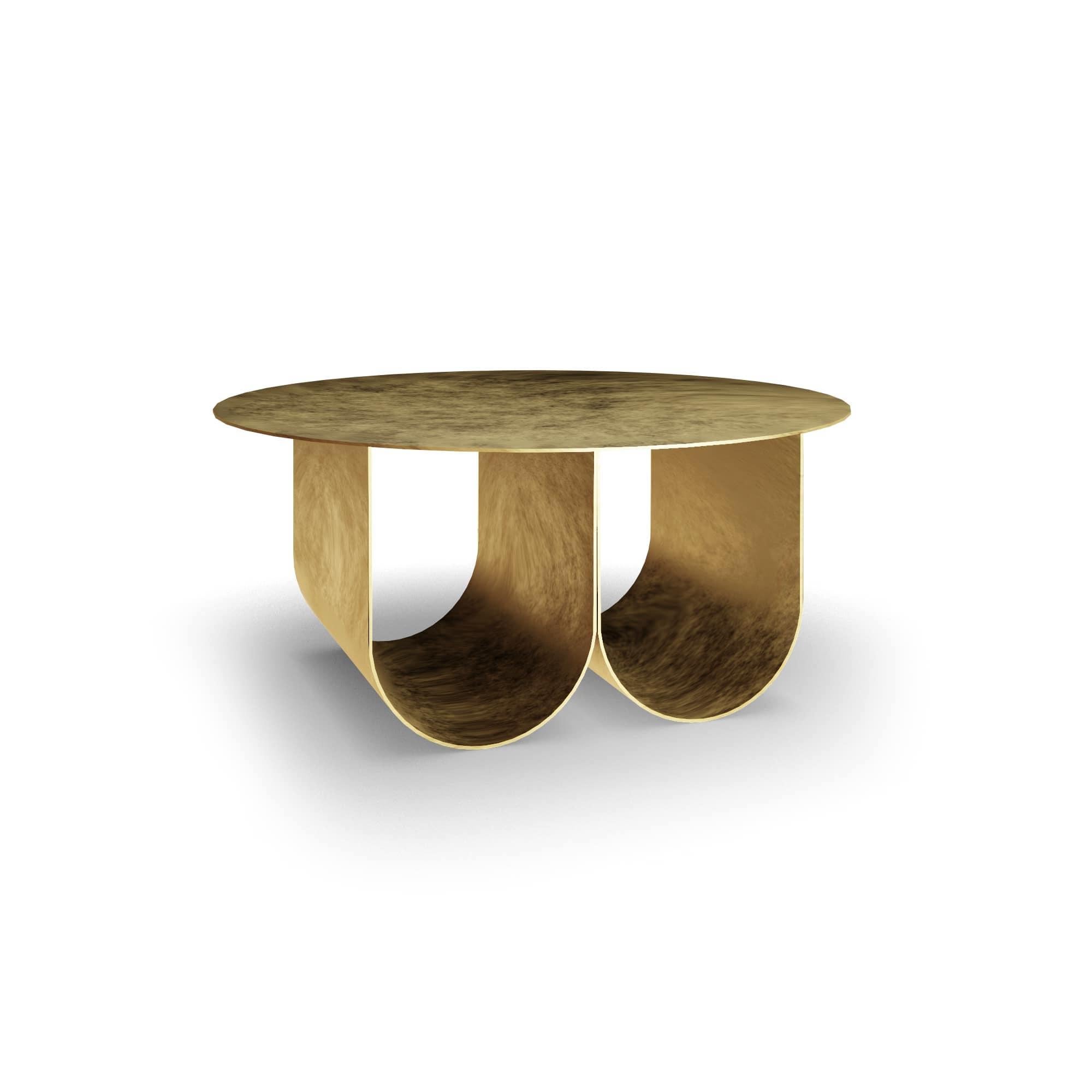 Il tavolino Arcade - versione rotonda a 2 archi - oro, è stato creato da Kasadamo in collaborazione con Pierre Tassin, designer francese. Questo tavolo riflette un mix tra architettura antica e futuristica. La sua identità si trova nelle gambe ad