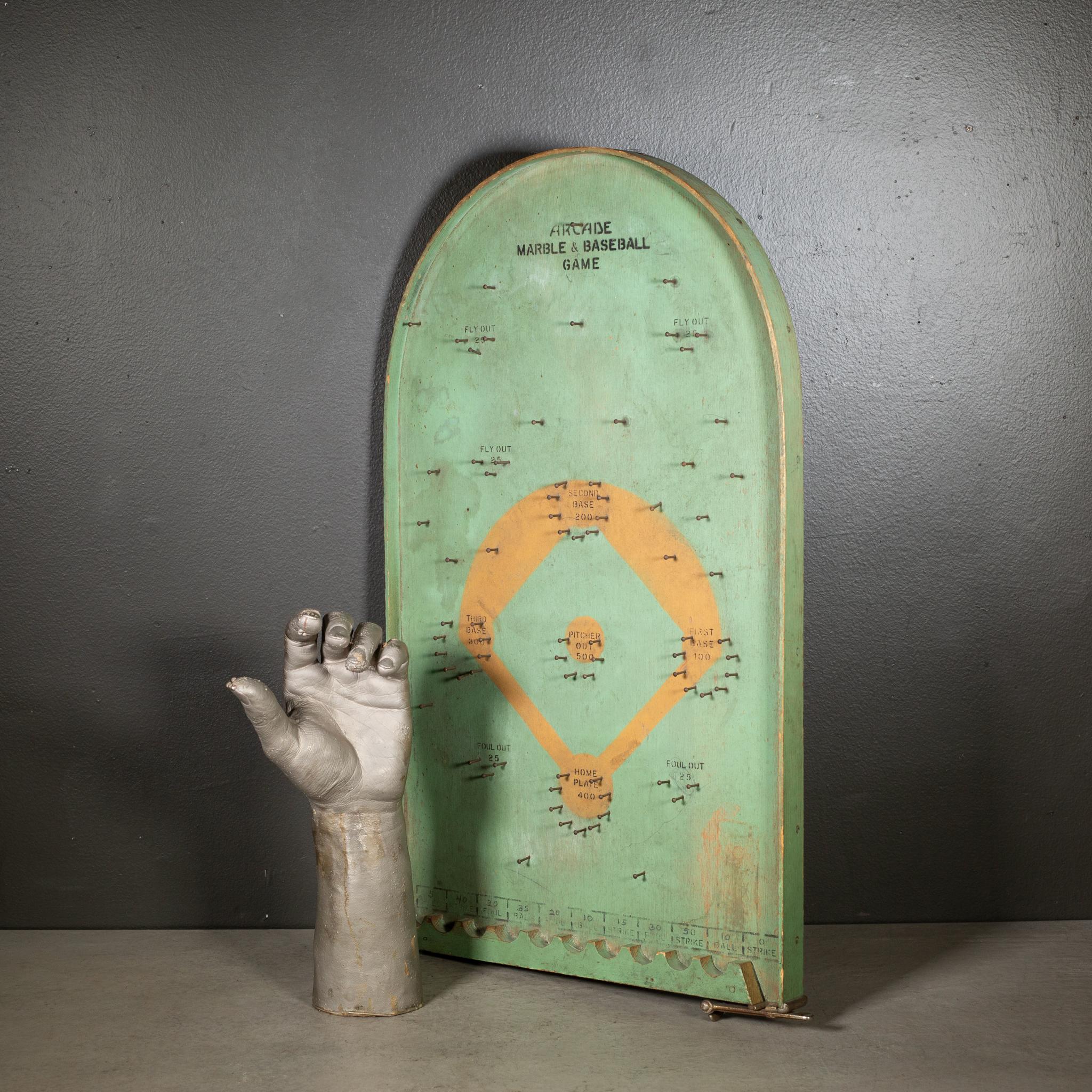 20ième siècle Arcade Marble & Baseball Game c.1930 en vente